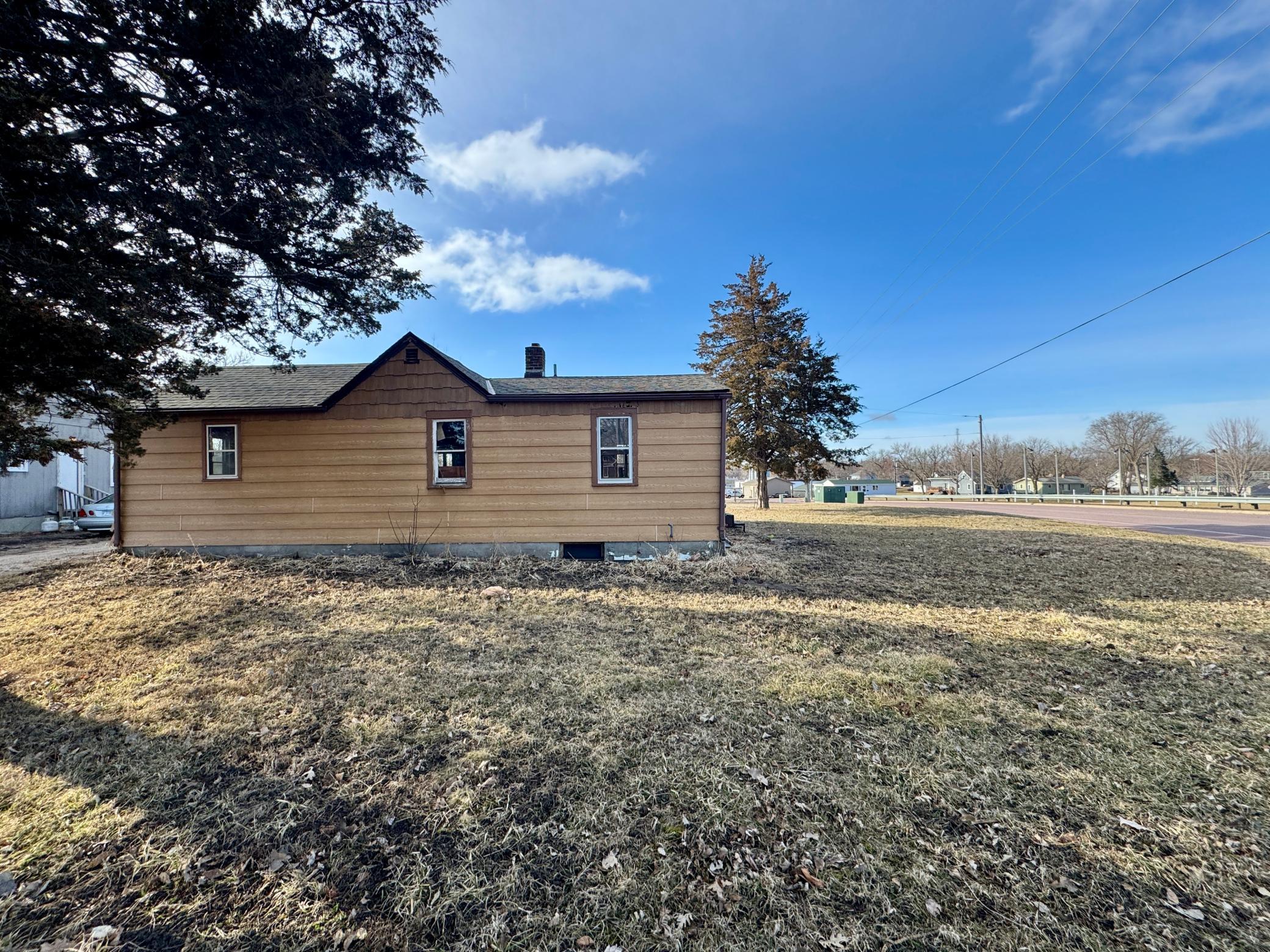 main property photo 3