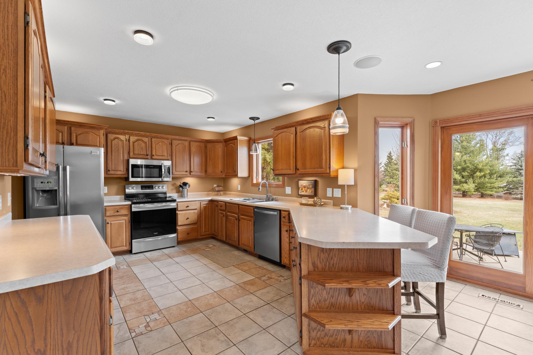 main property photo 7