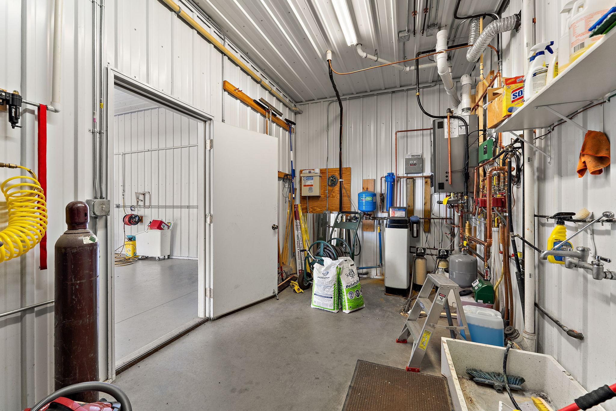 main property photo 74
