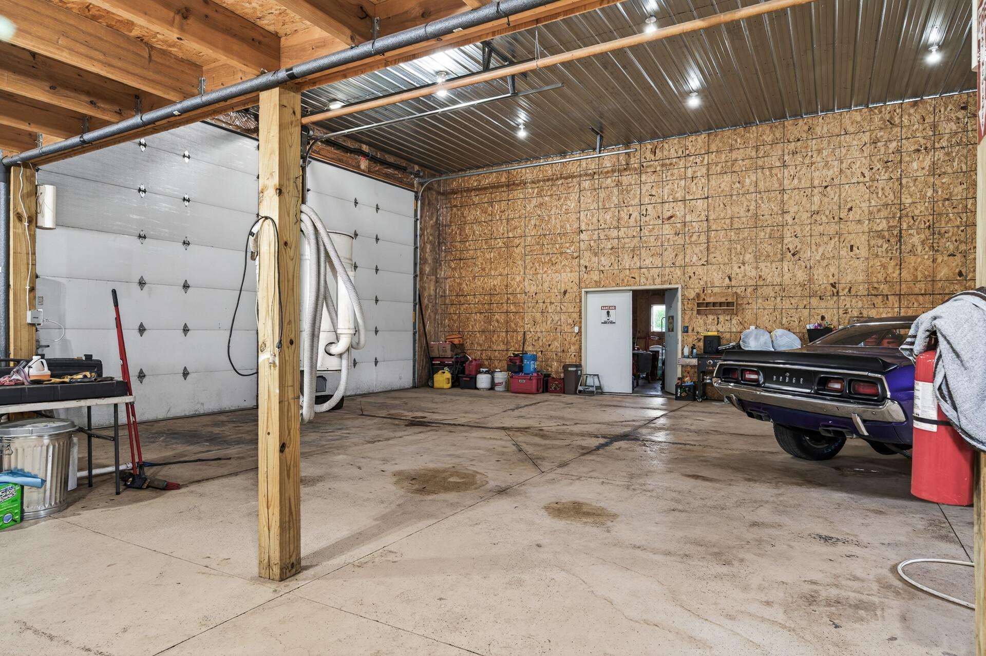 main property photo 50