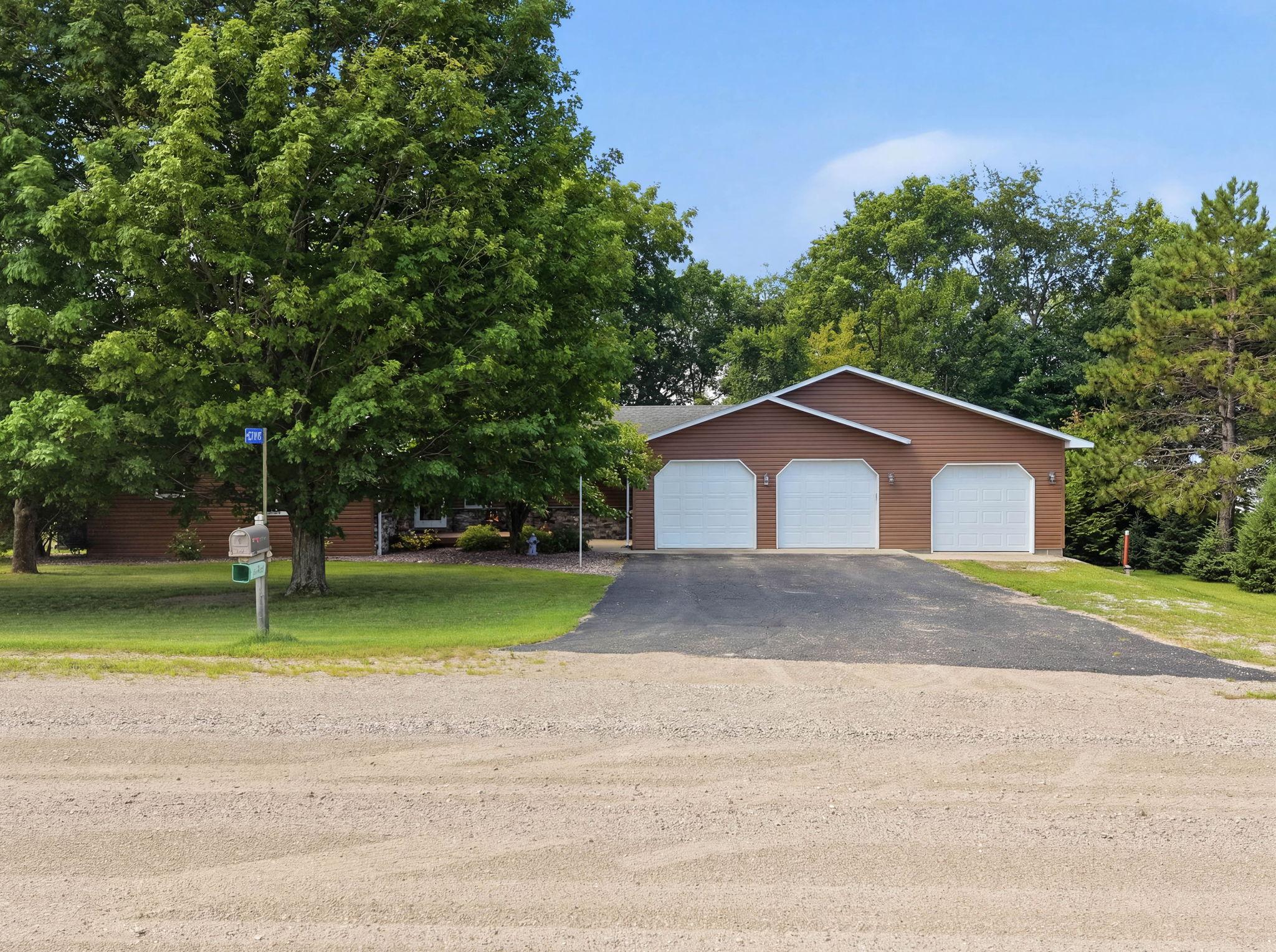 main property photo 76