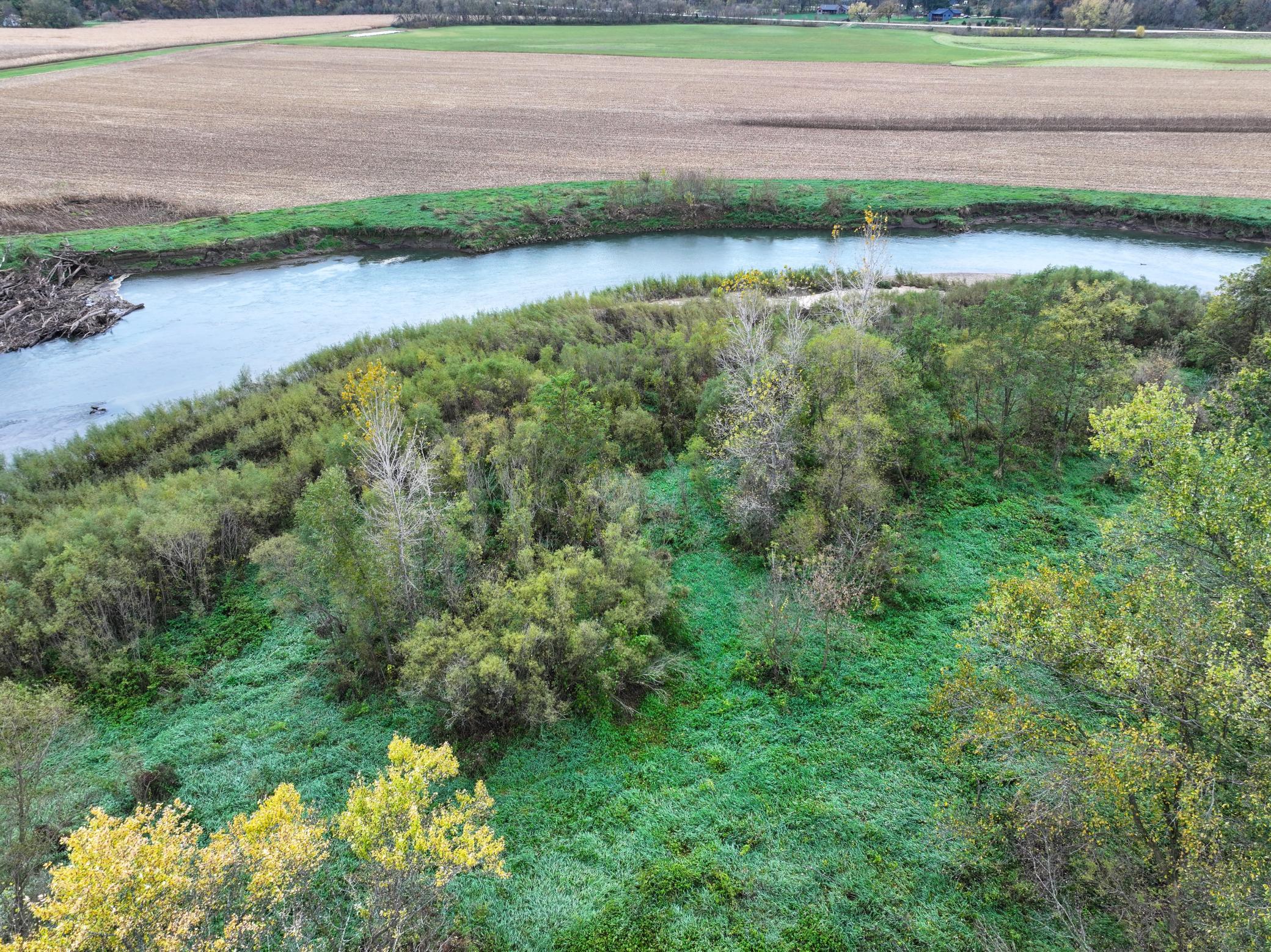 main property photo 17