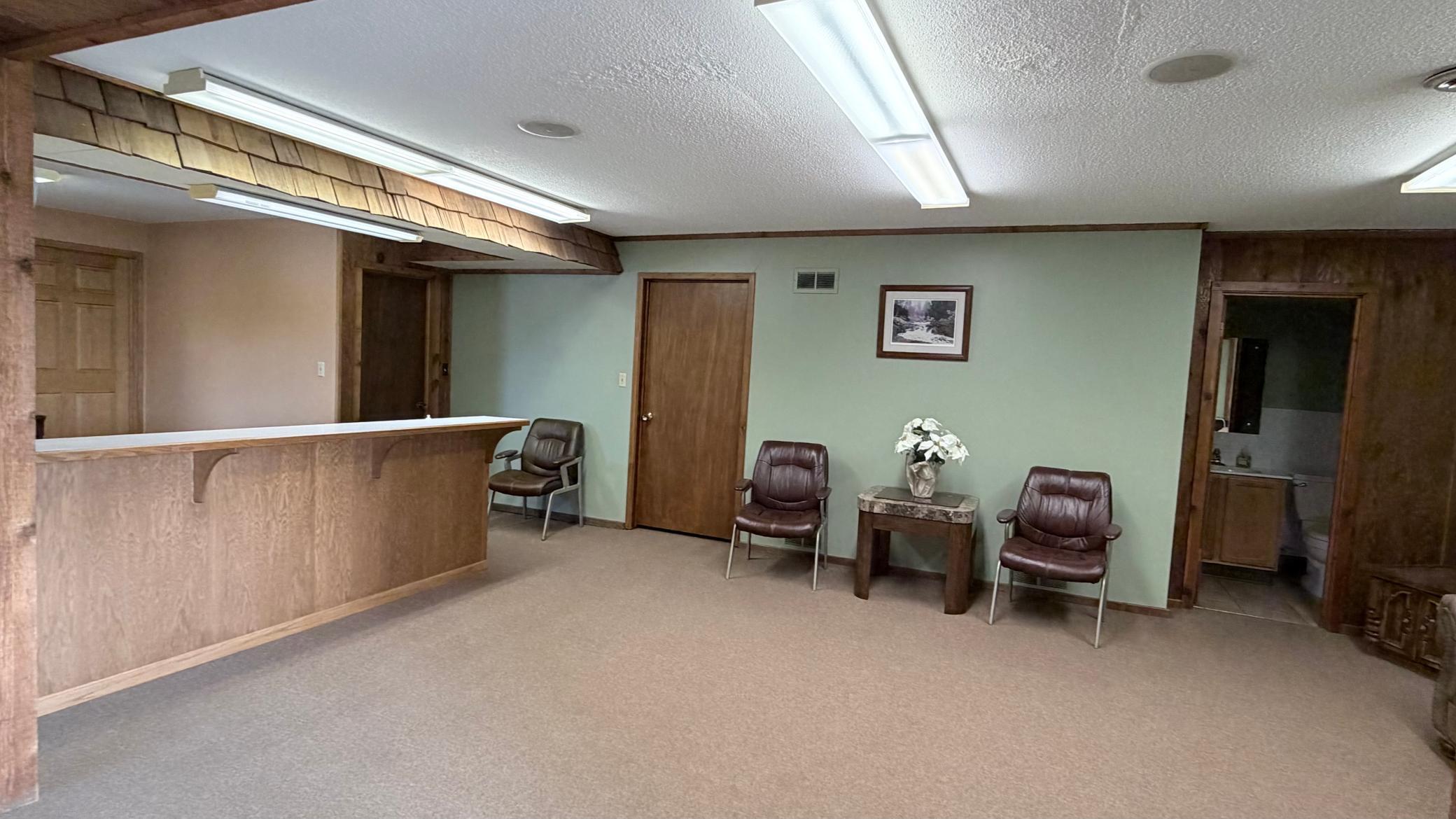 main property photo 9
