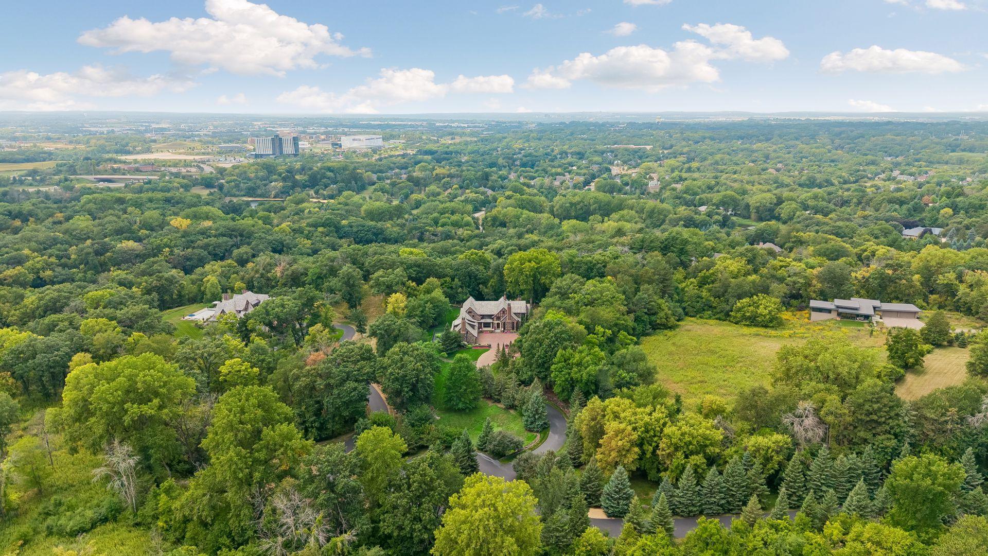 main property photo 41
