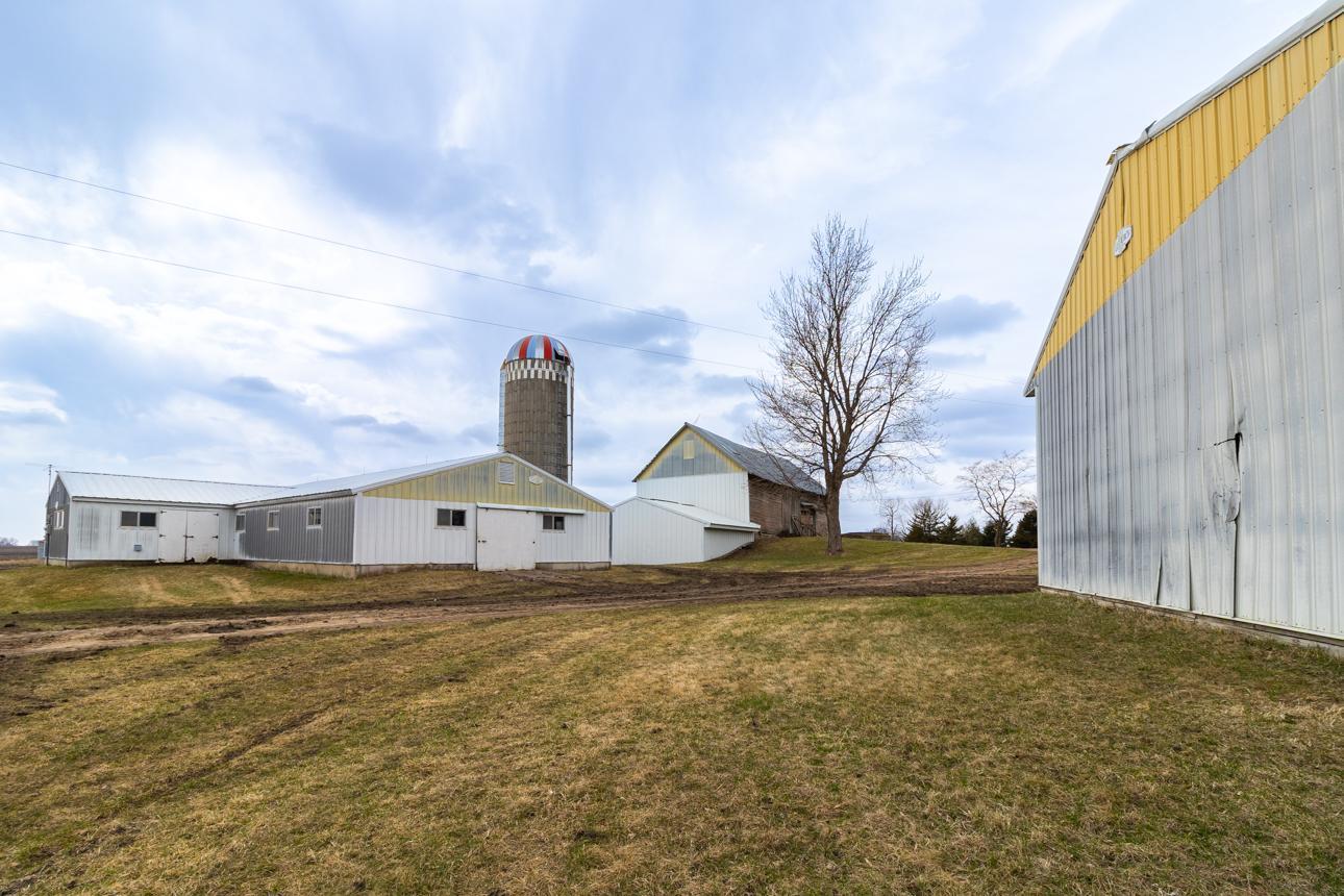 main property photo 18
