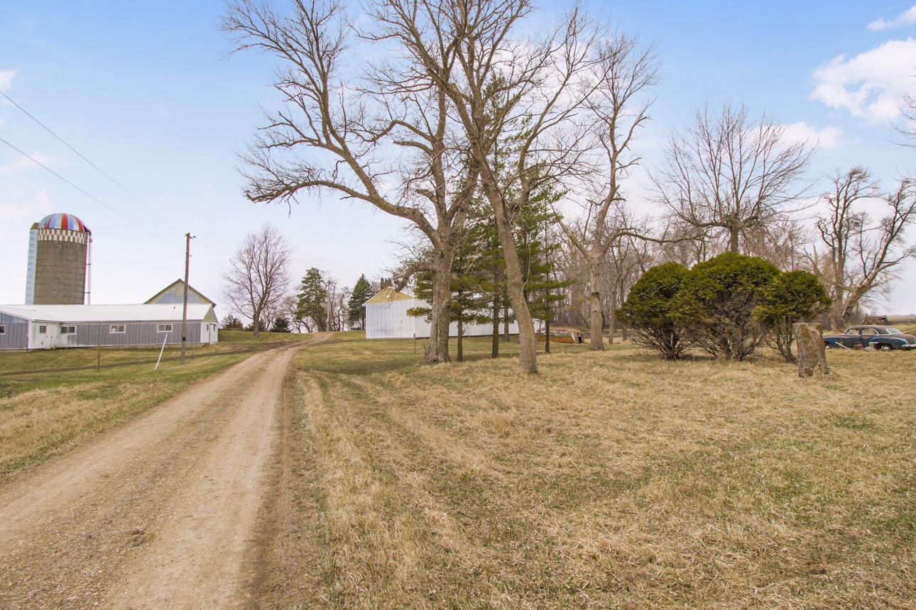 main property photo 45