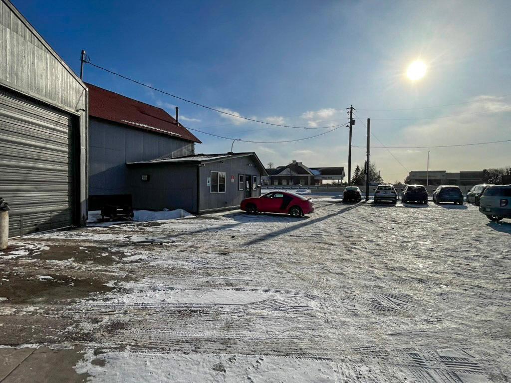 main property photo 14