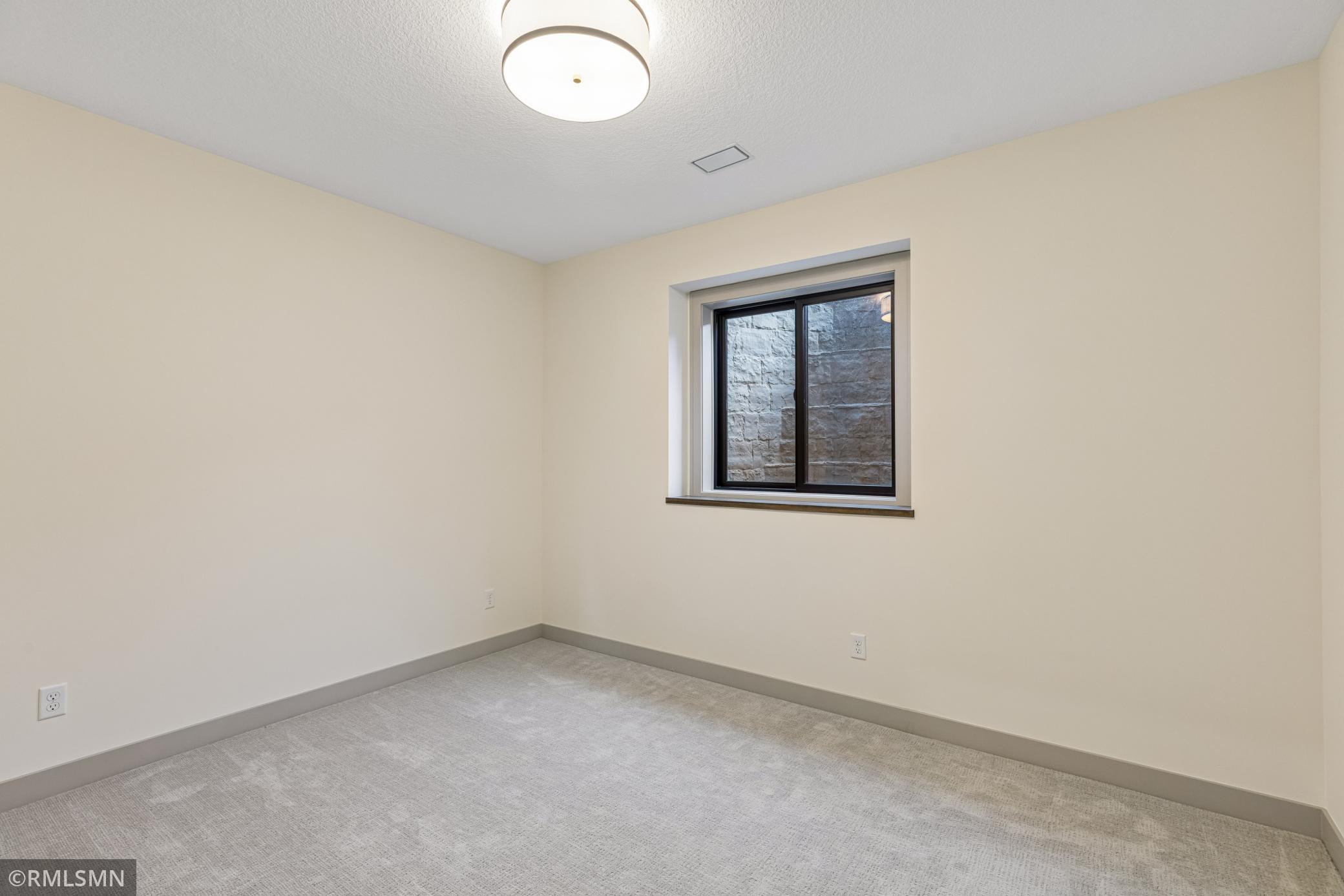 main property photo 129
