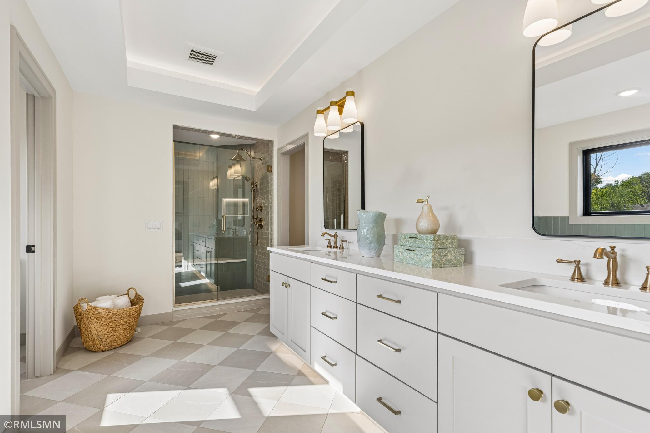main property photo 70