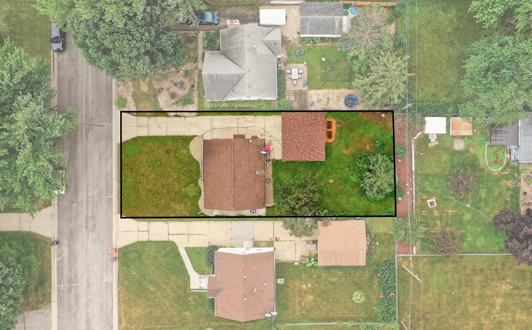 main property photo 9
