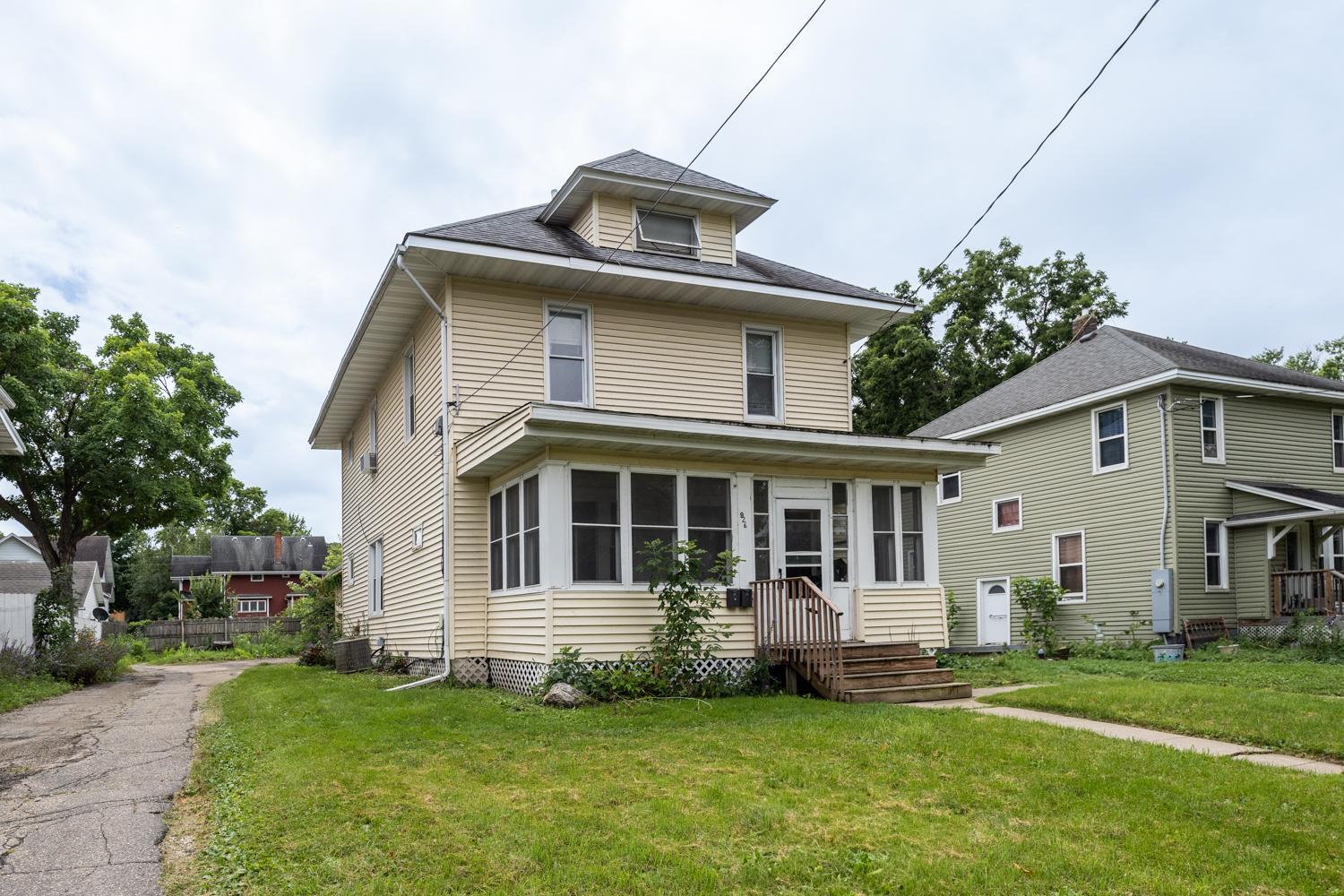 main property photo 16
