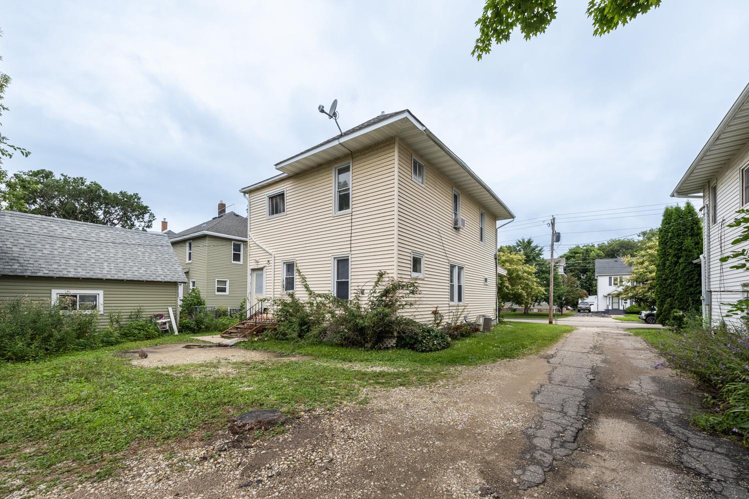 main property photo 18