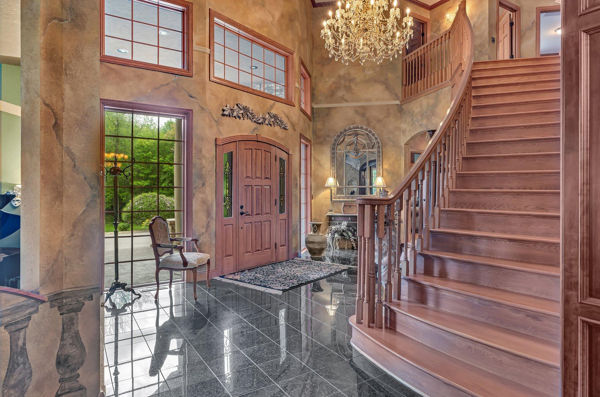 main property photo 33