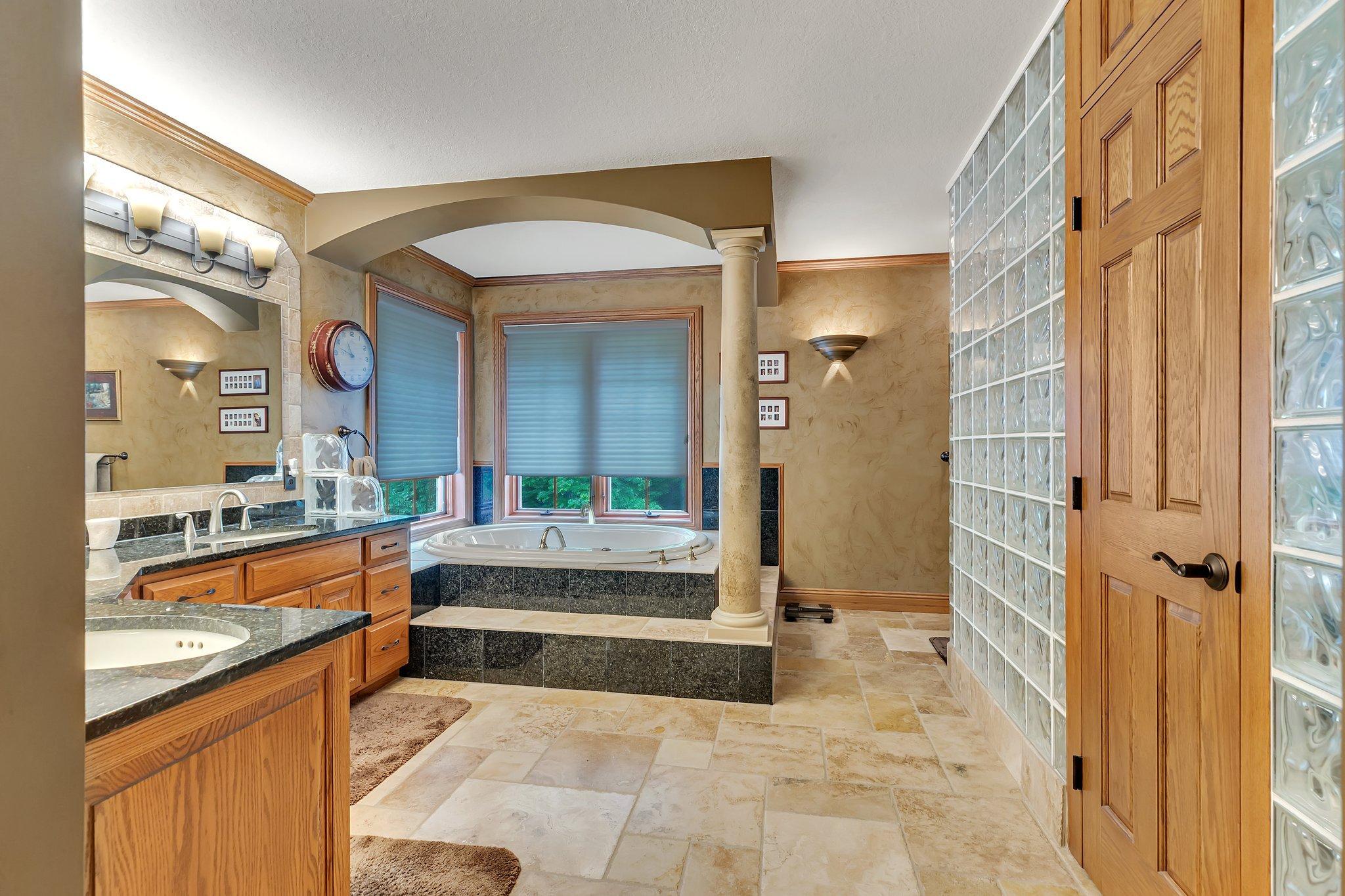 main property photo 94