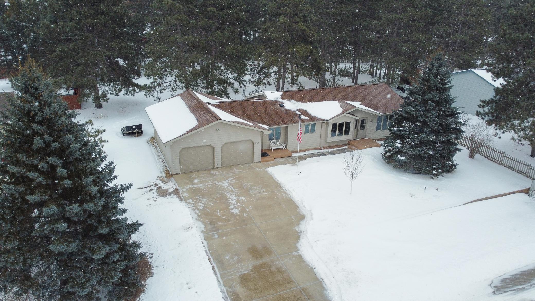 main property photo 32