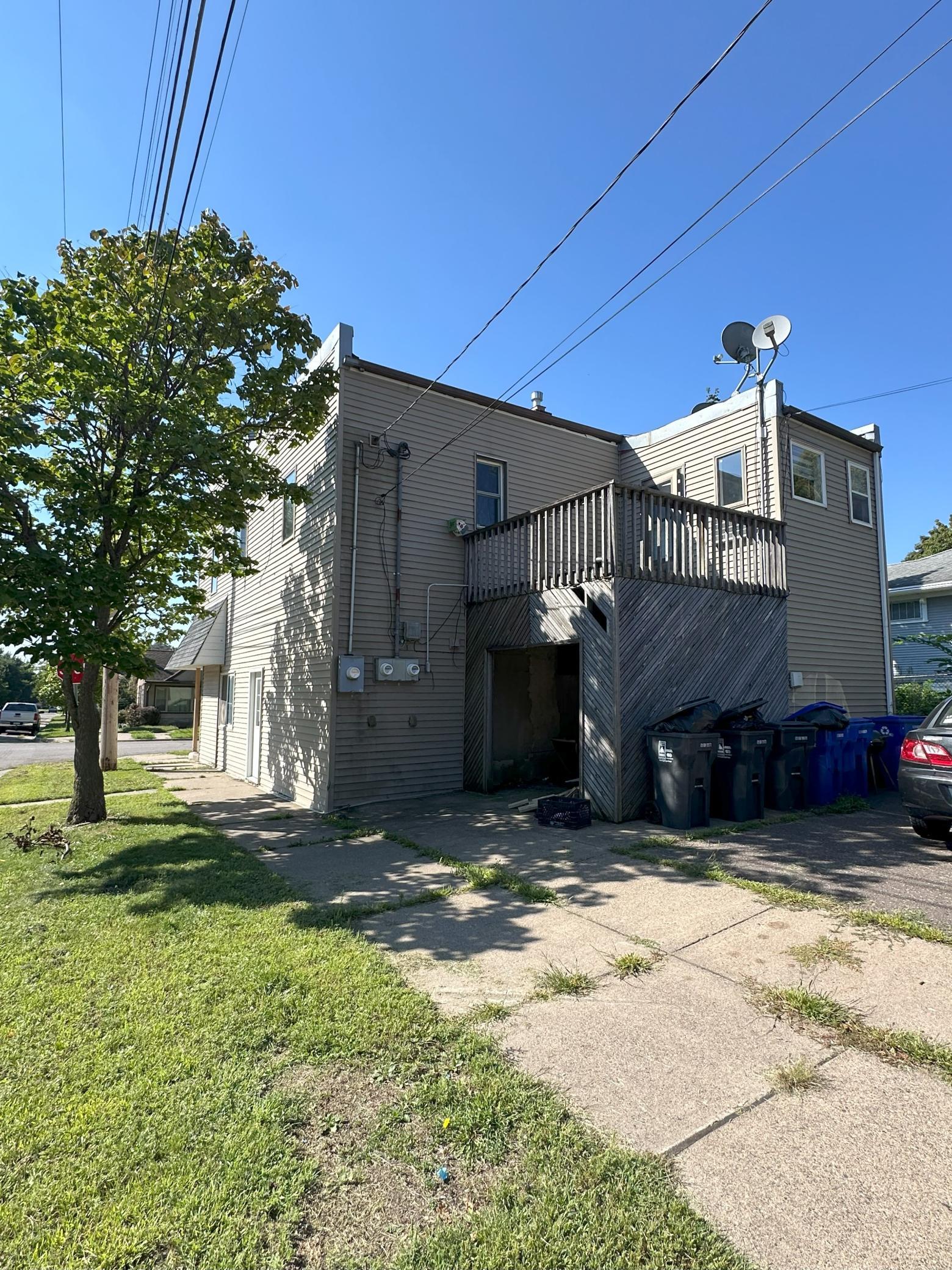 main property photo 2