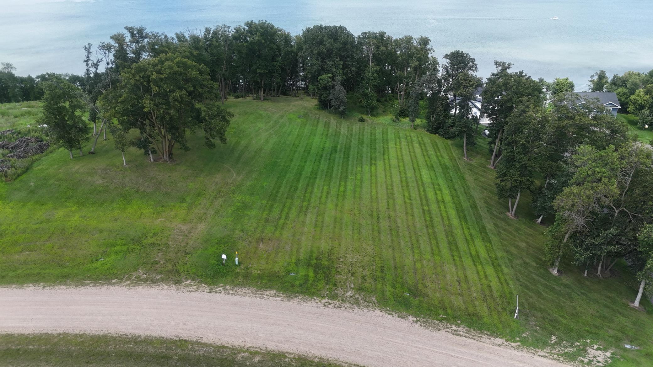 main property photo 10