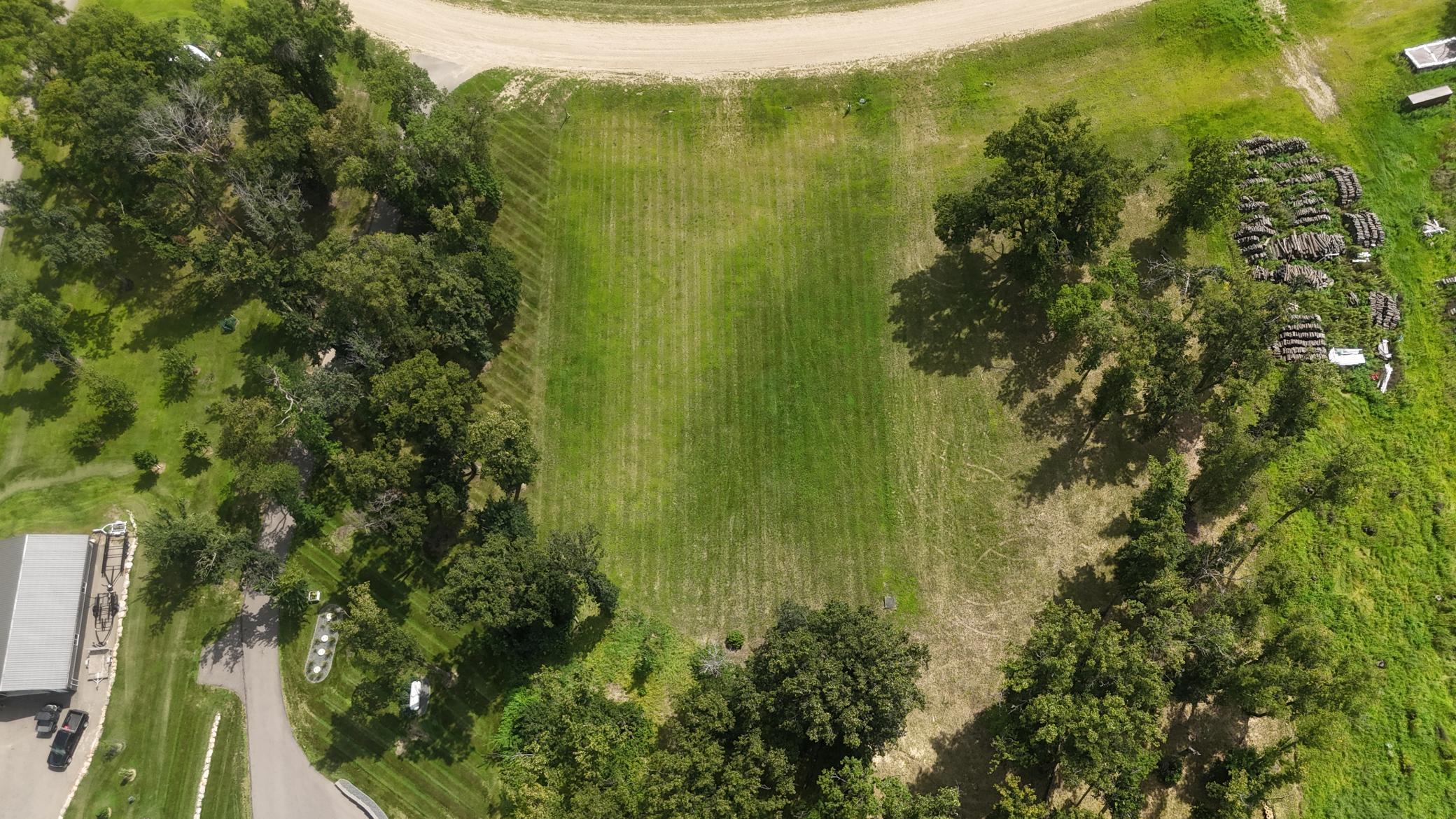 main property photo 9