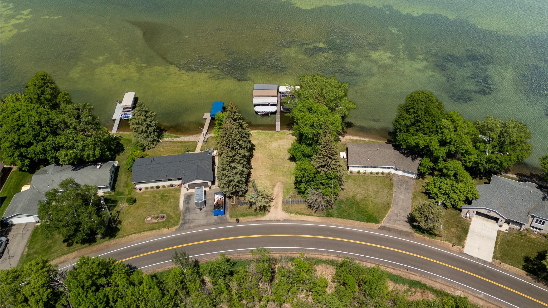 main property photo 41