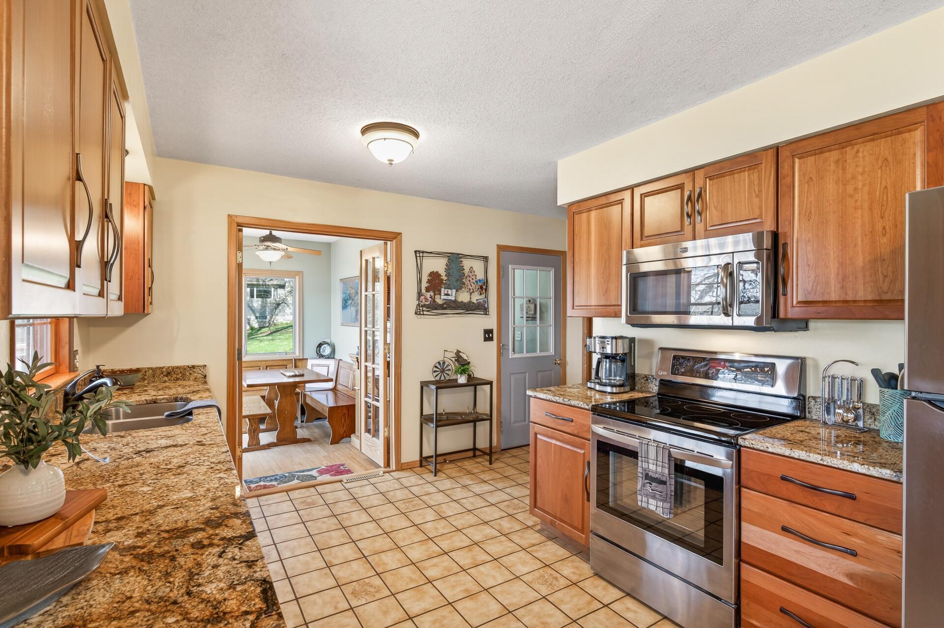 main property photo 3