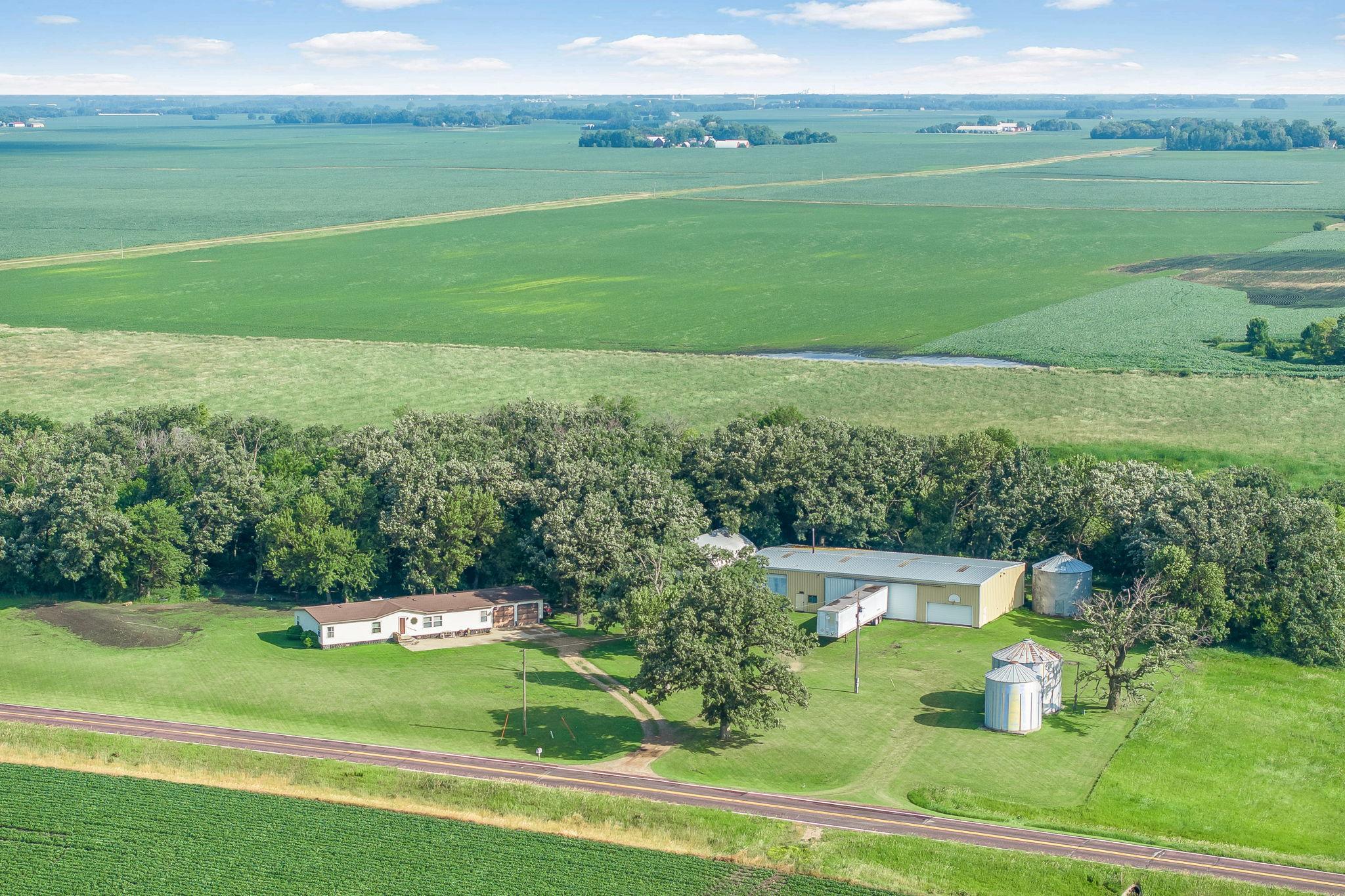 main property photo 41