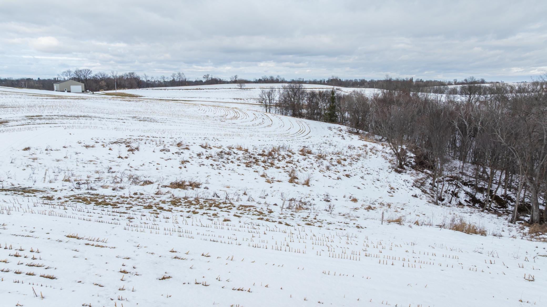 main property photo 27