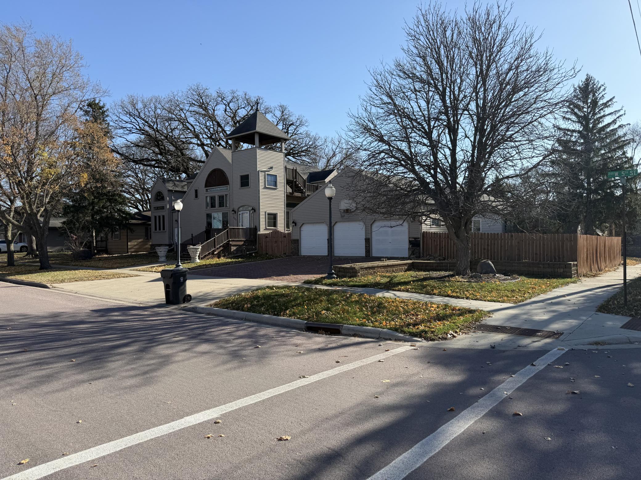 main property photo 3