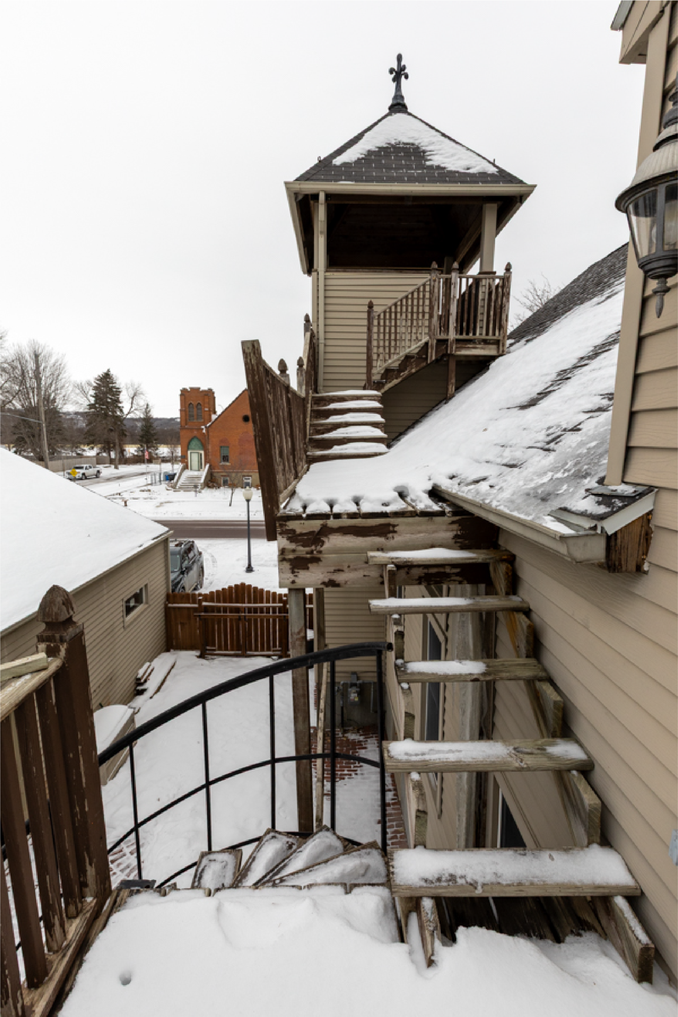 main property photo 48