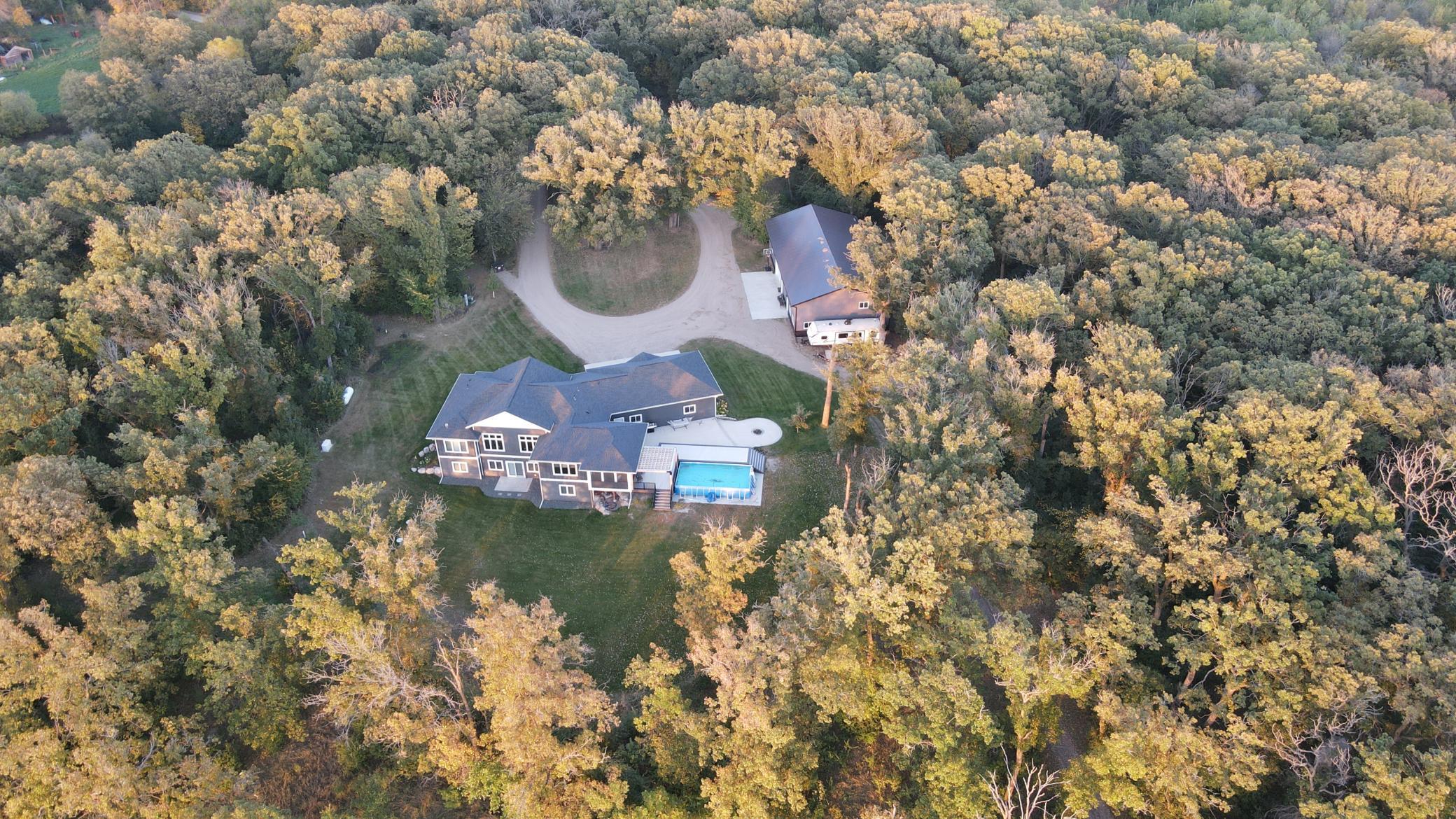 main property photo 4