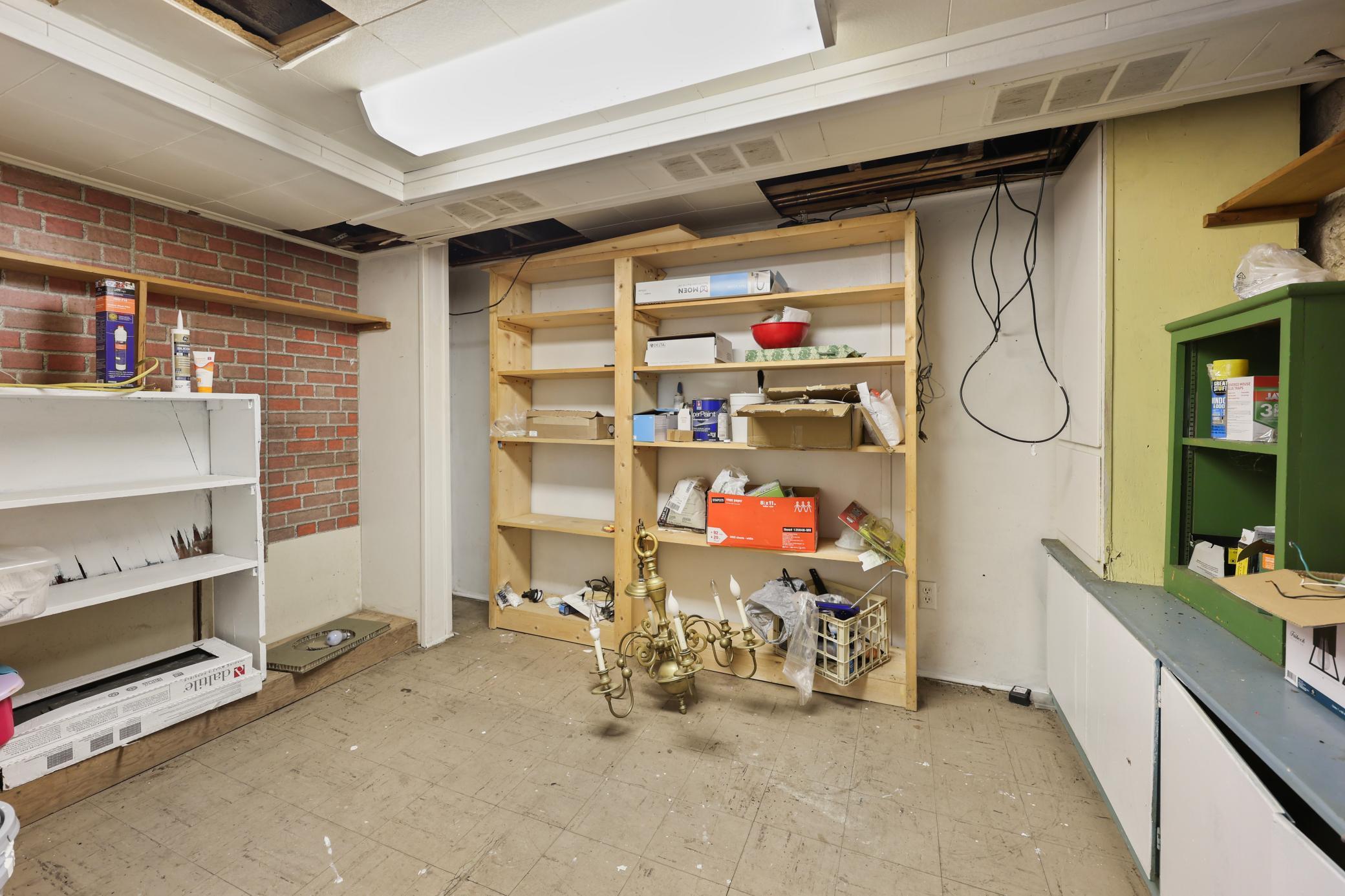 main property photo 90