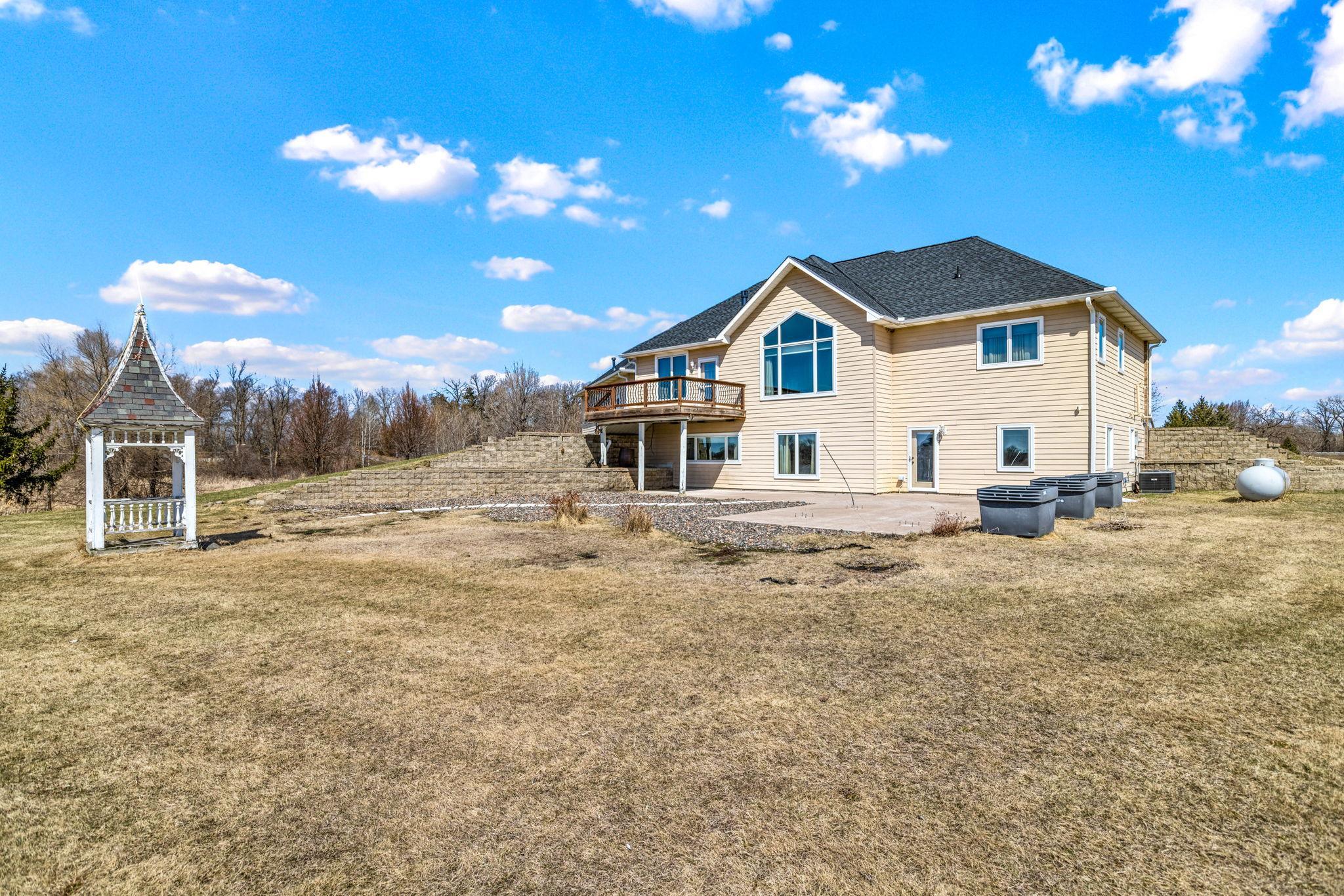 main property photo 45