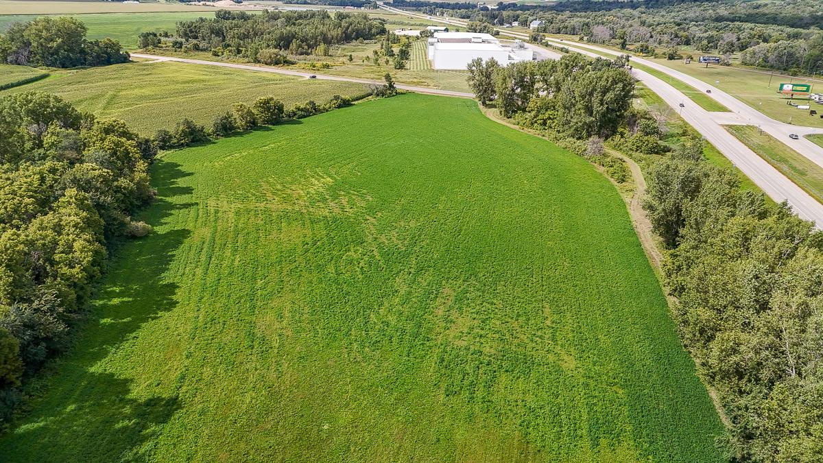 main property photo 16