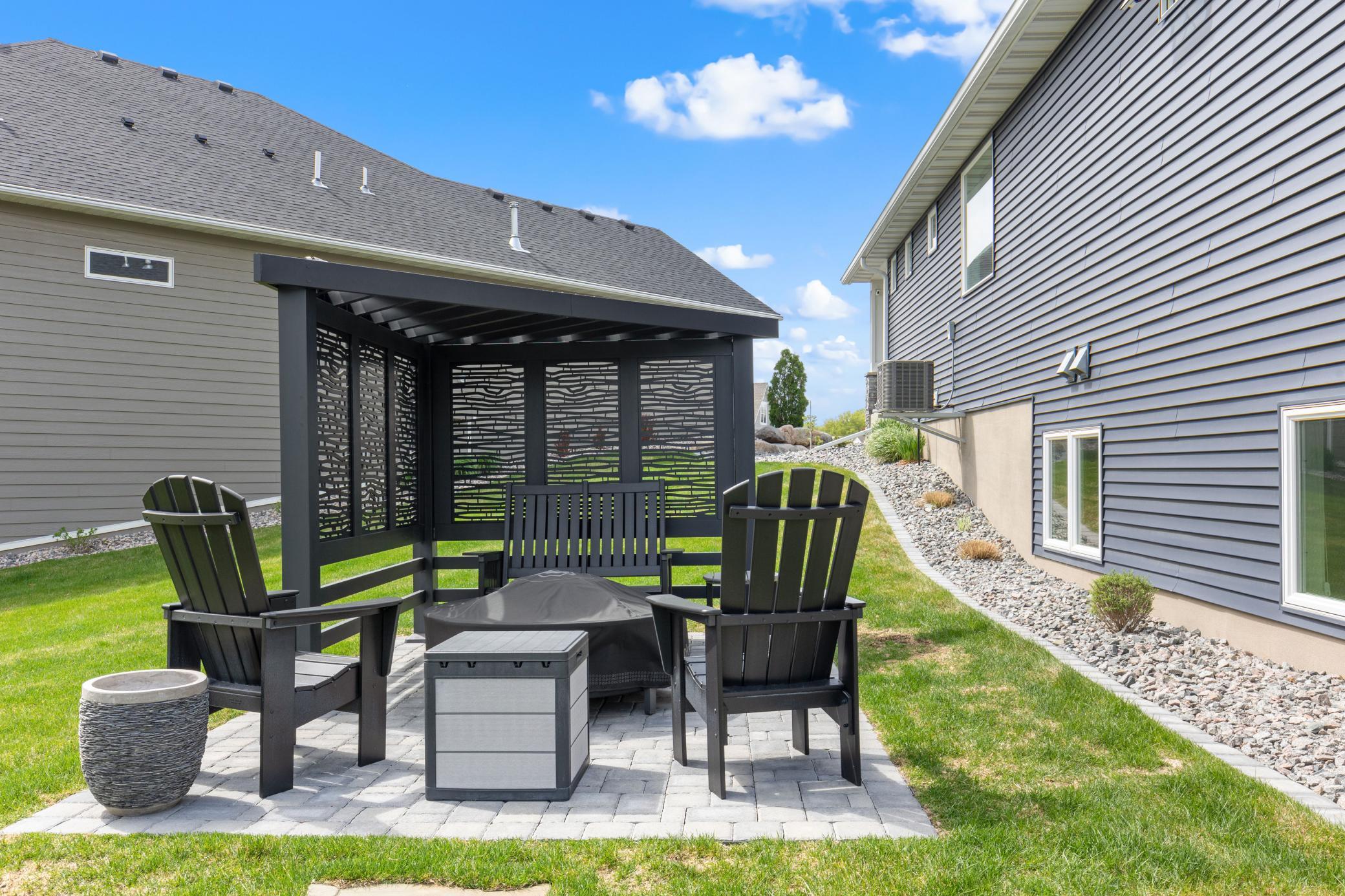 main property photo 31