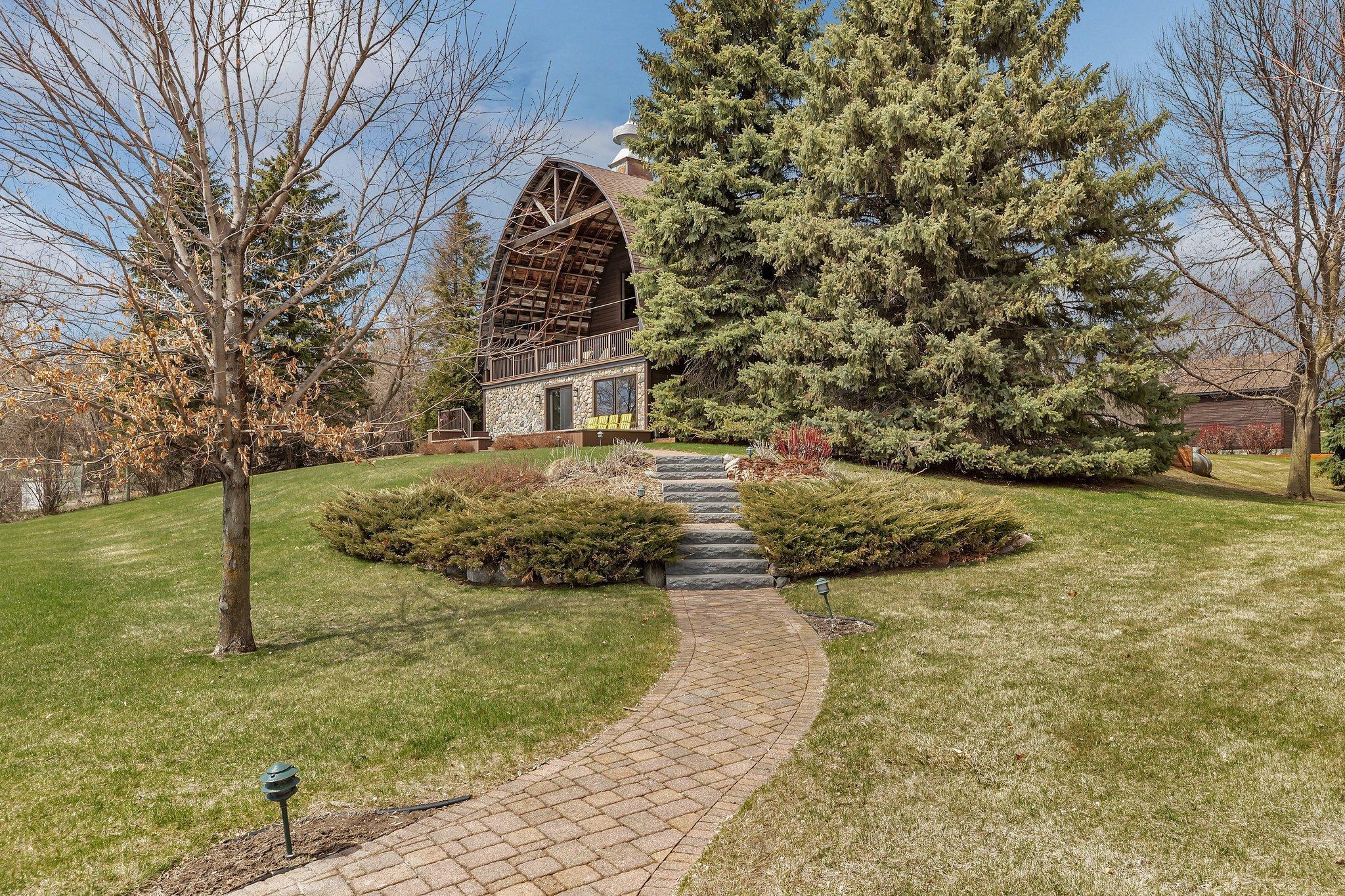 main property photo 26