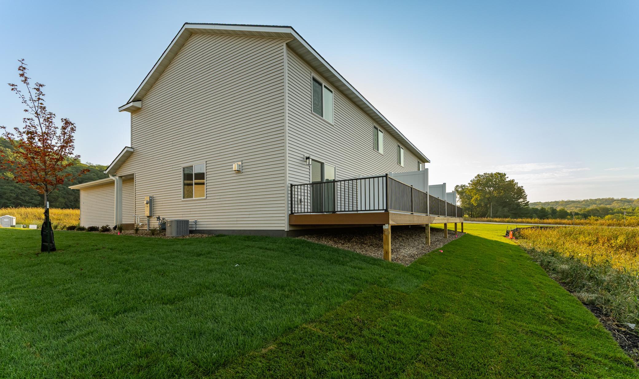 main property photo 19