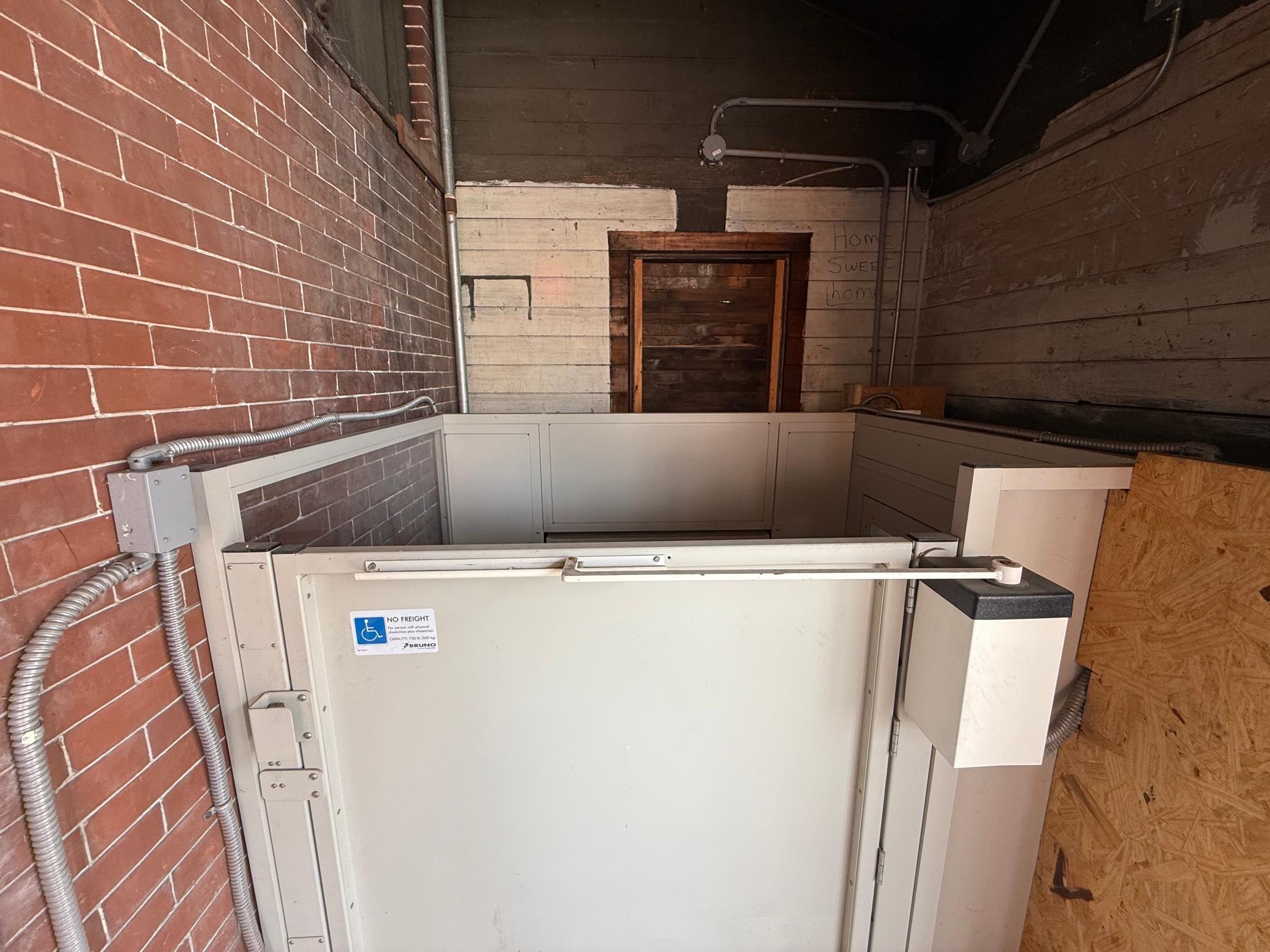 main property photo 18