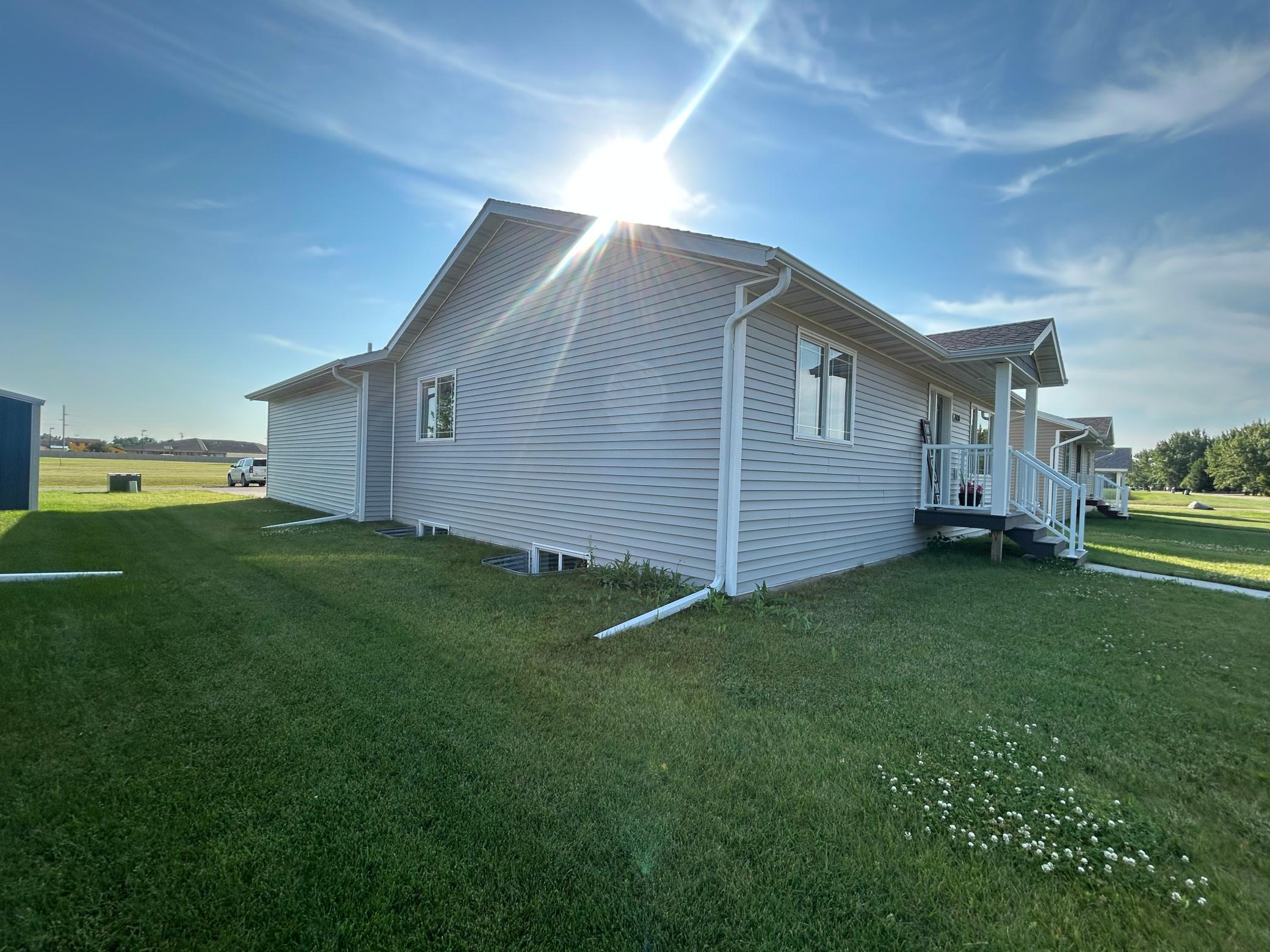 main property photo 5
