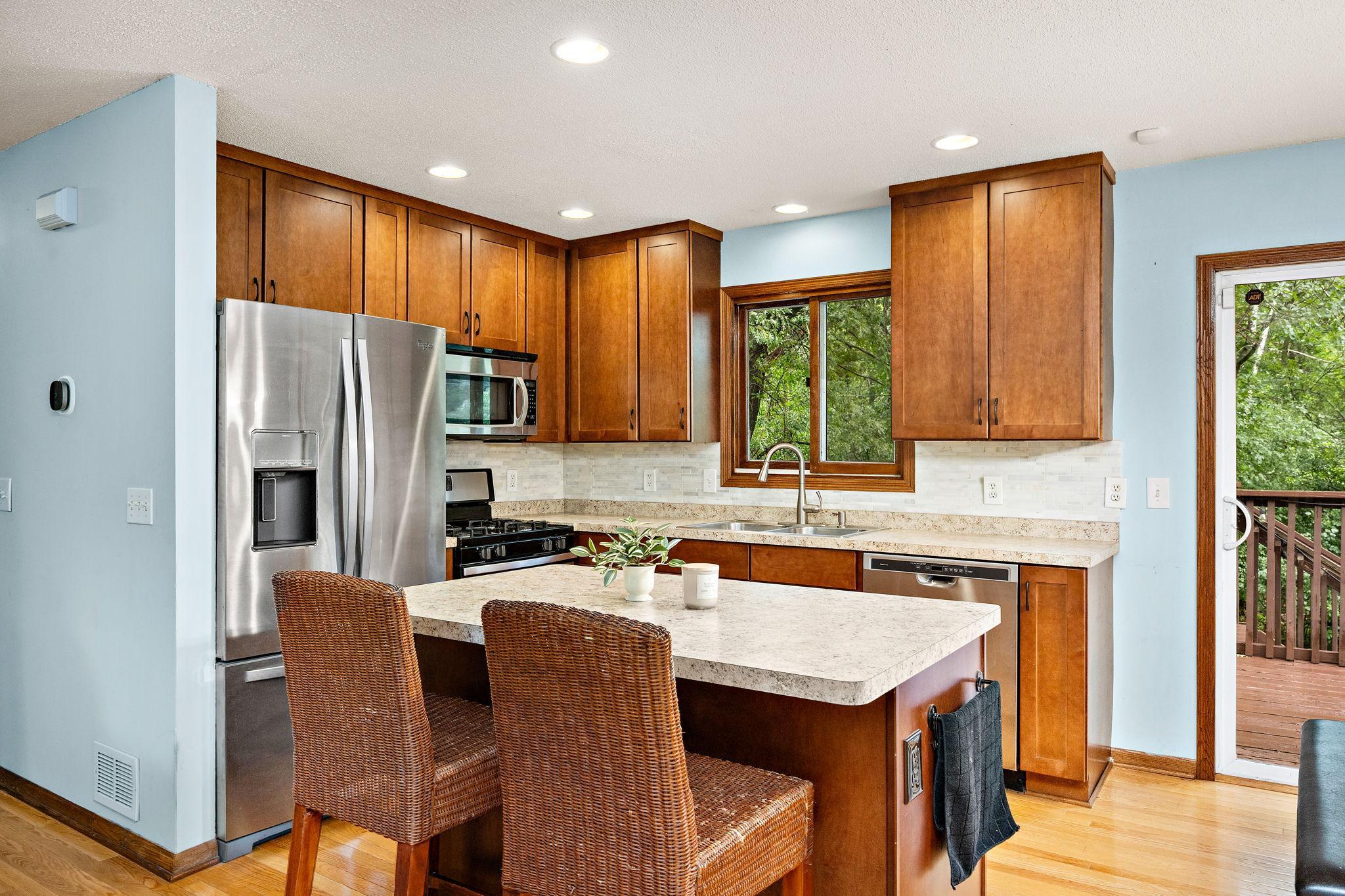 main property photo 5