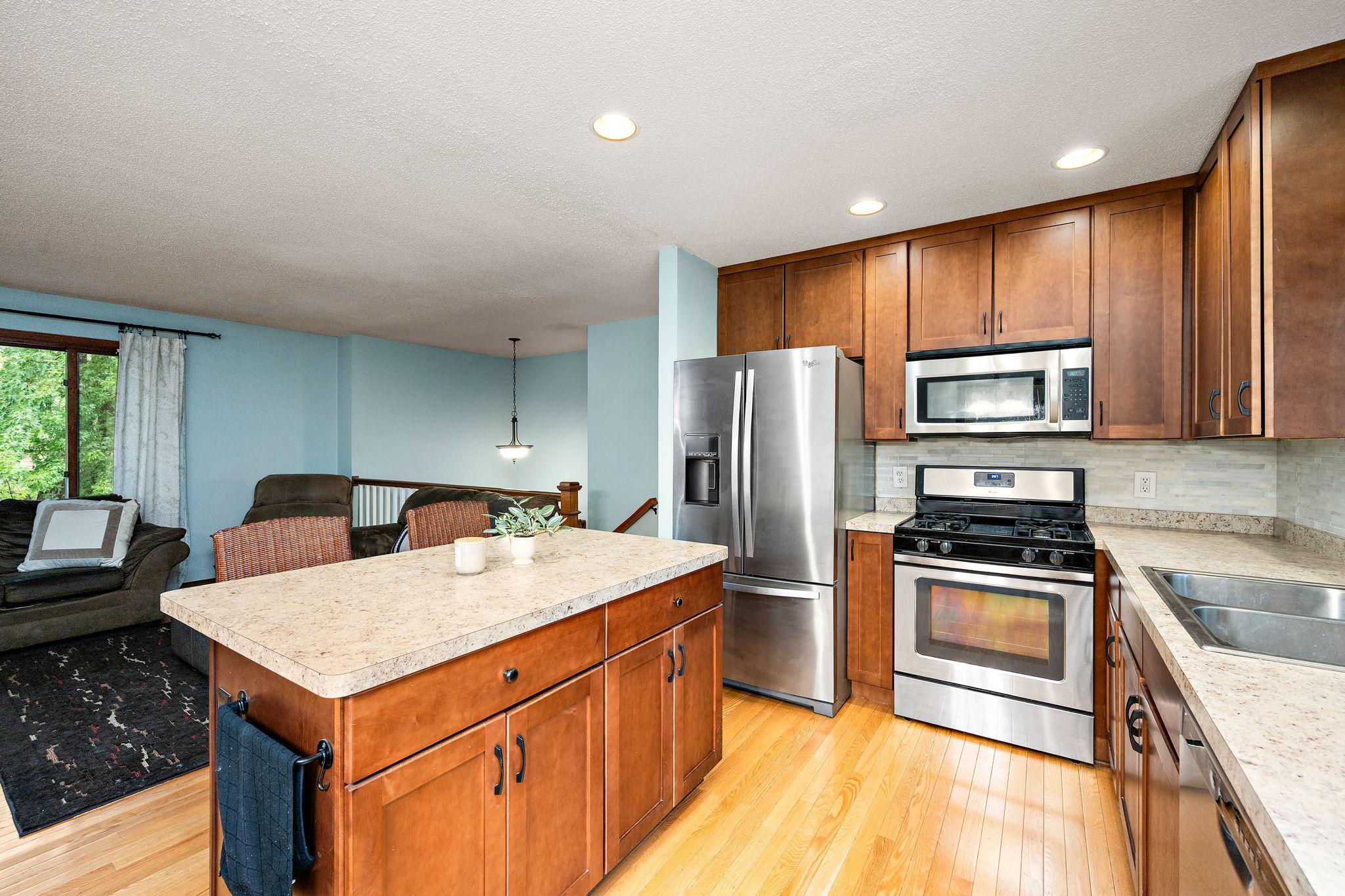 main property photo 7