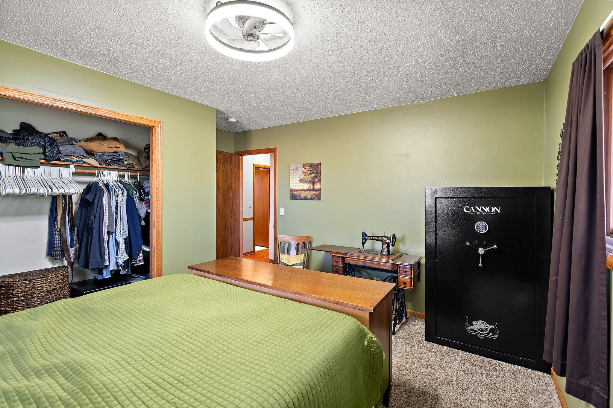 main property photo 25