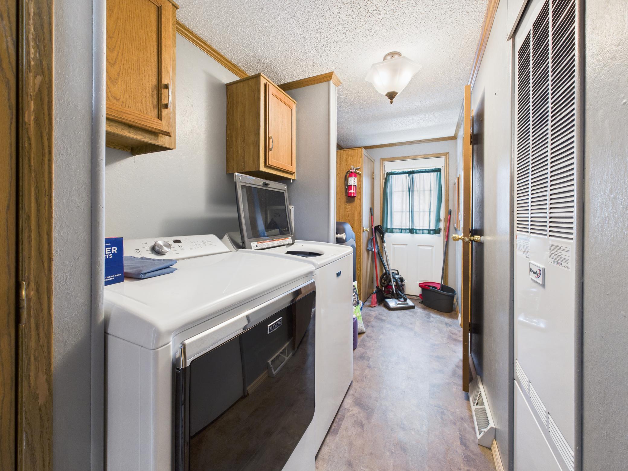 main property photo 17