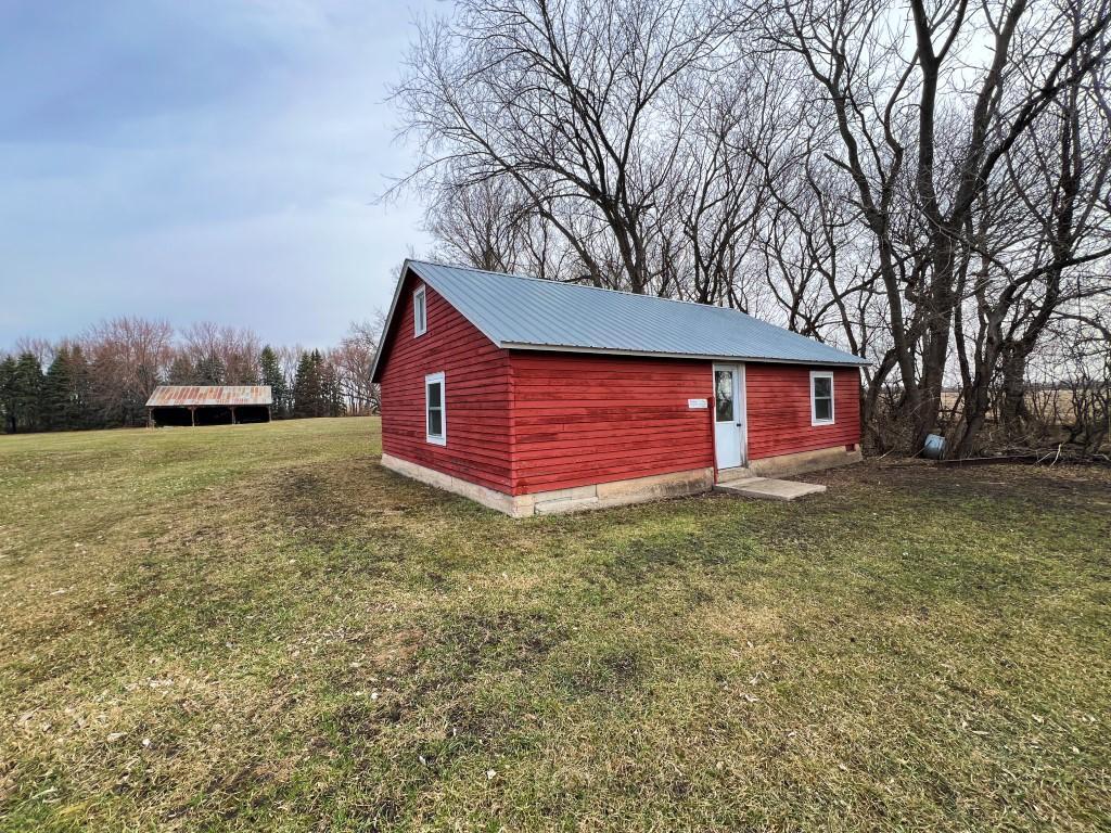 main property photo 9