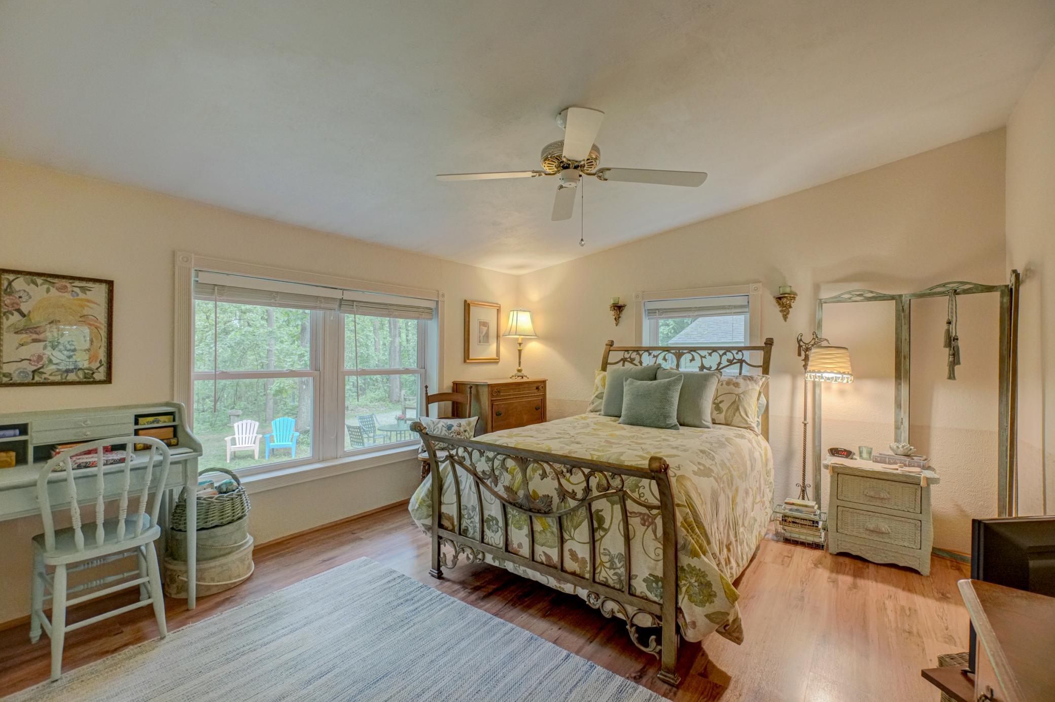 property viewer photo 18
