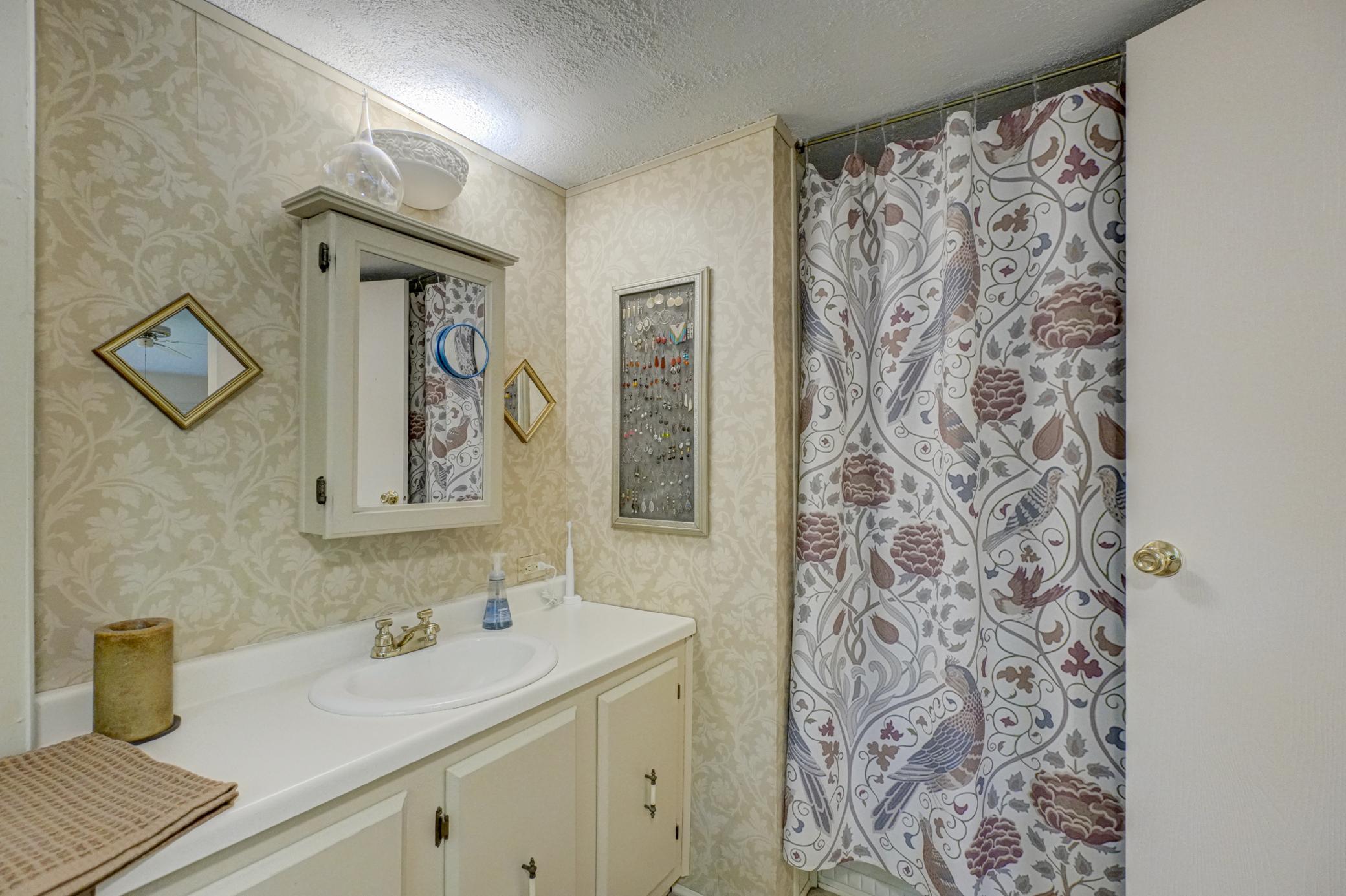 property viewer photo 20