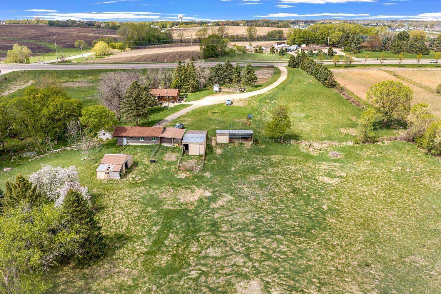 main property photo 25