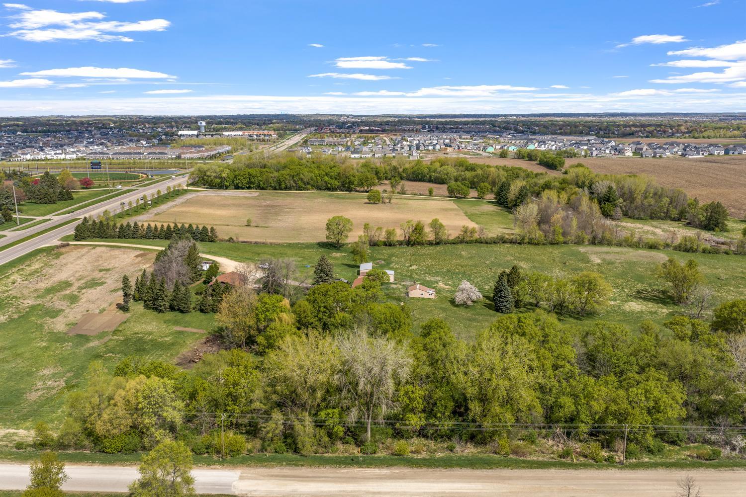 main property photo 36