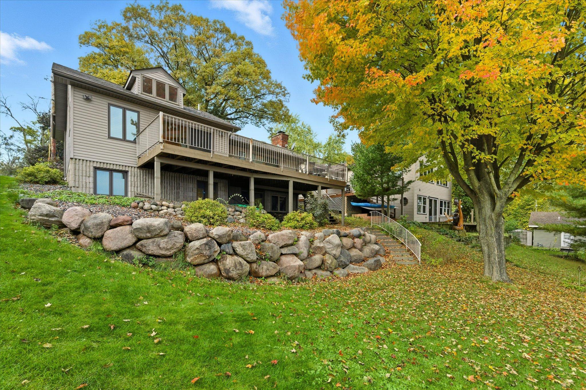 main property photo 19