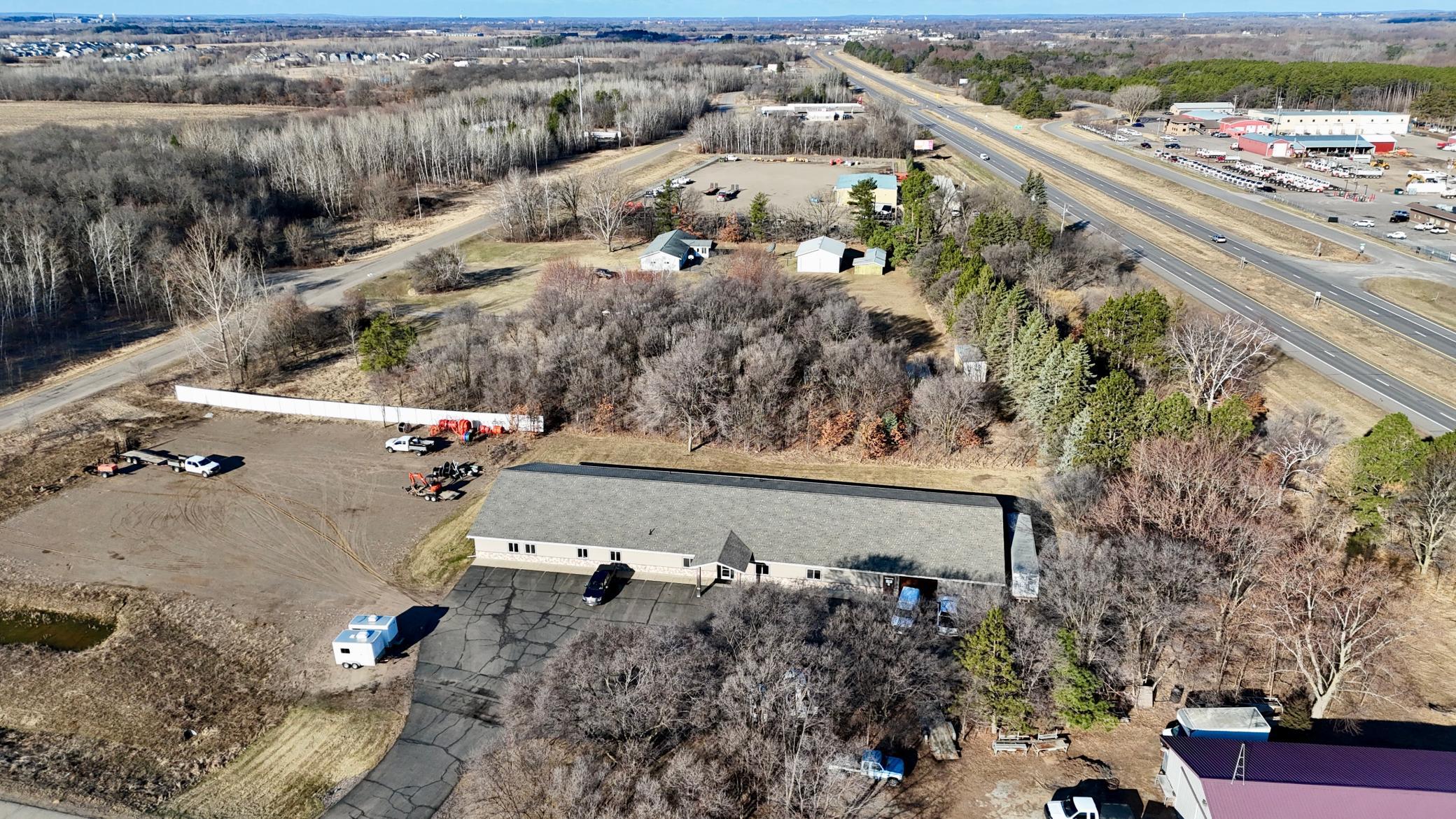 main property photo 9