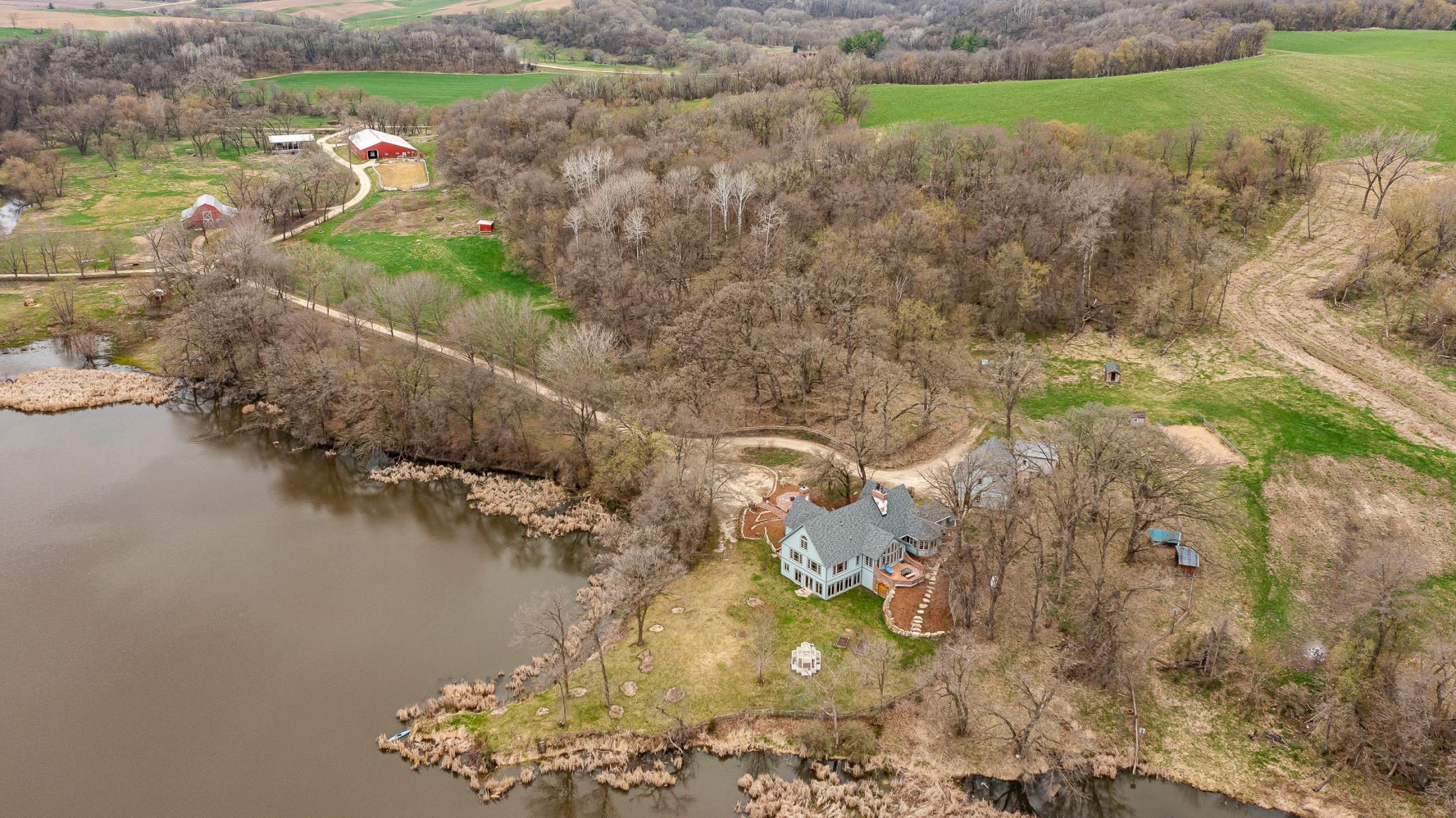 main property photo 14