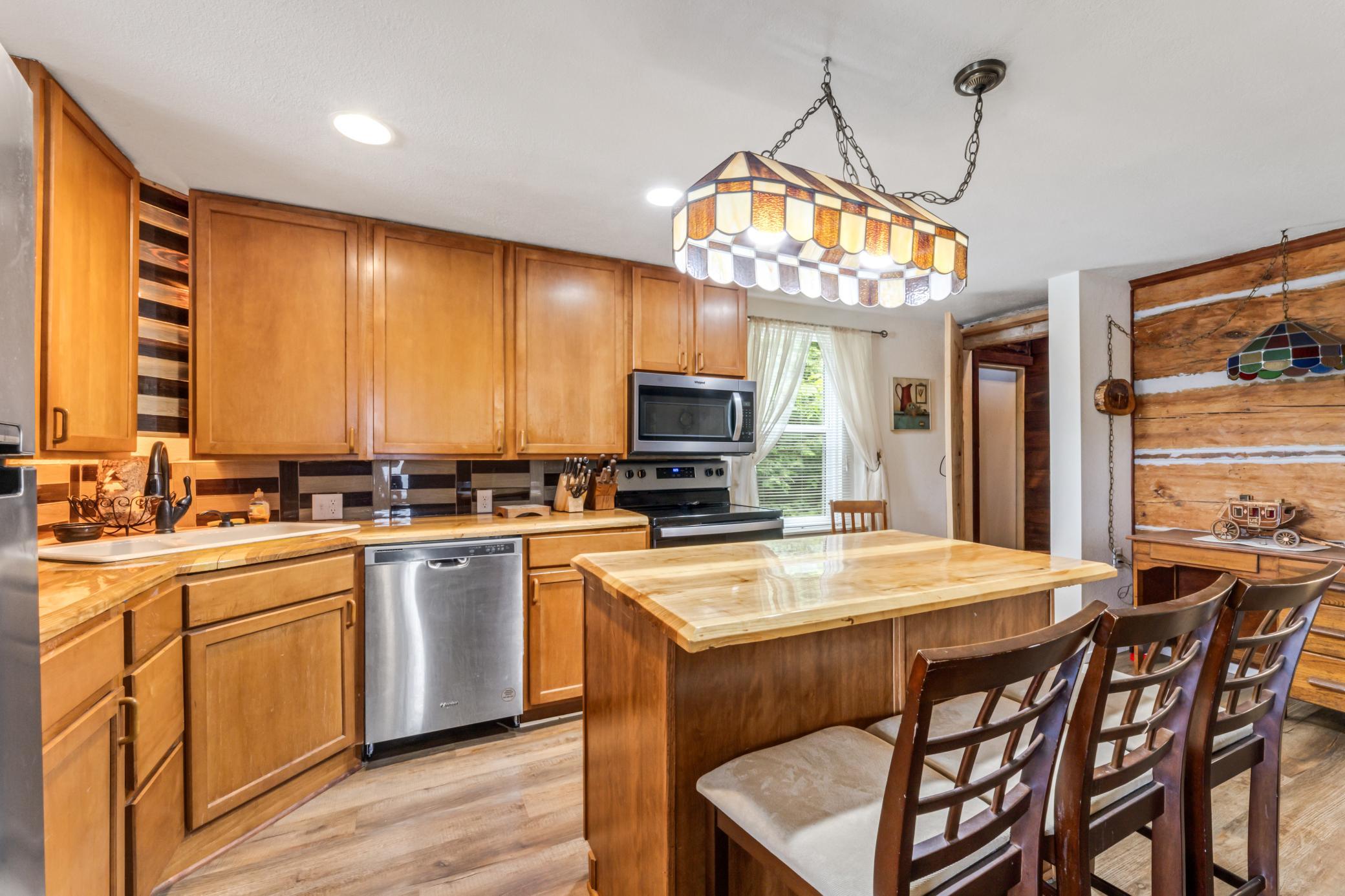 main property photo 17